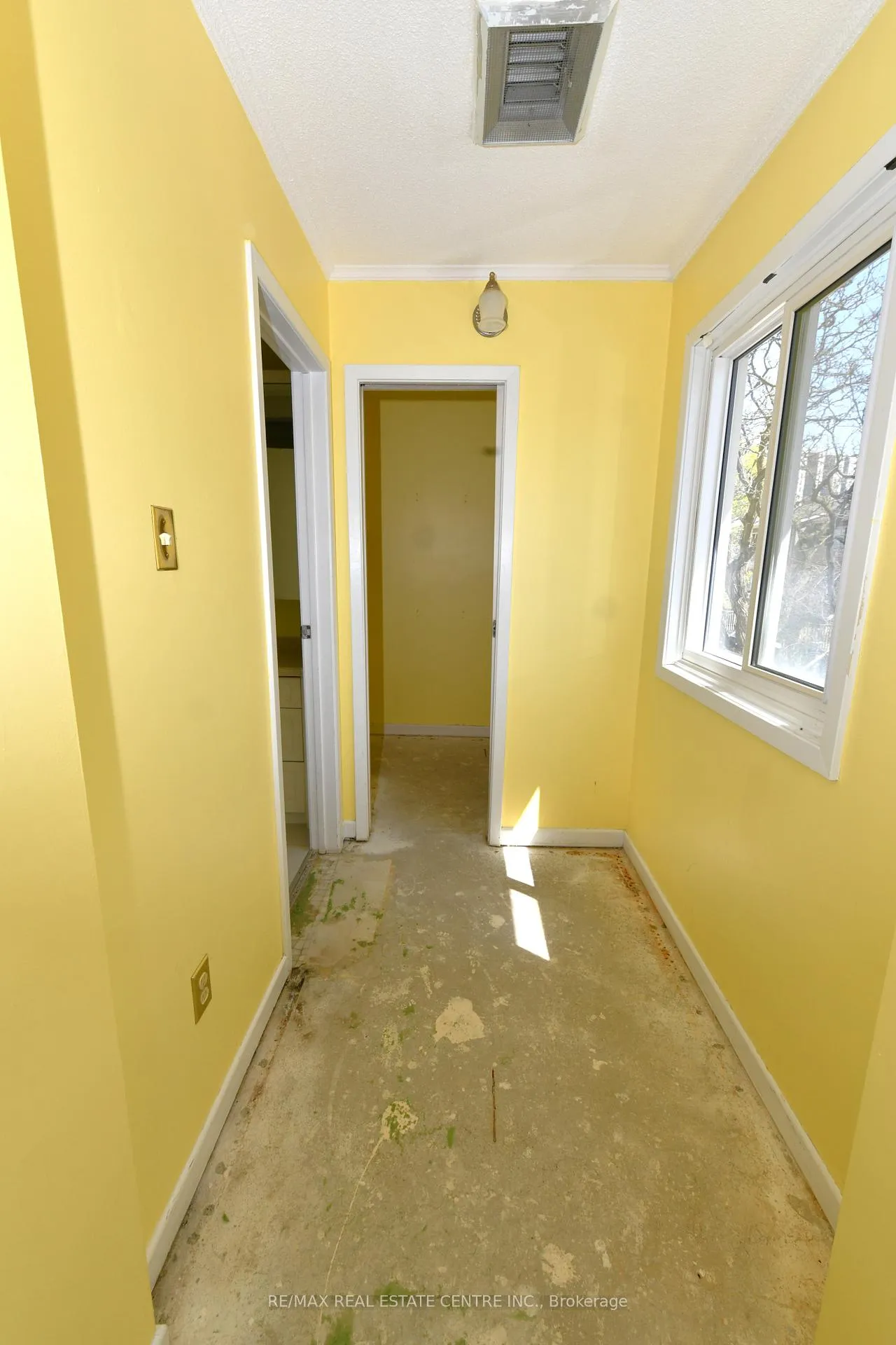 Photo 19 of Unit 96, 30 Green Valley Drive, Kitchener, Pioneer Park — HOMEH
