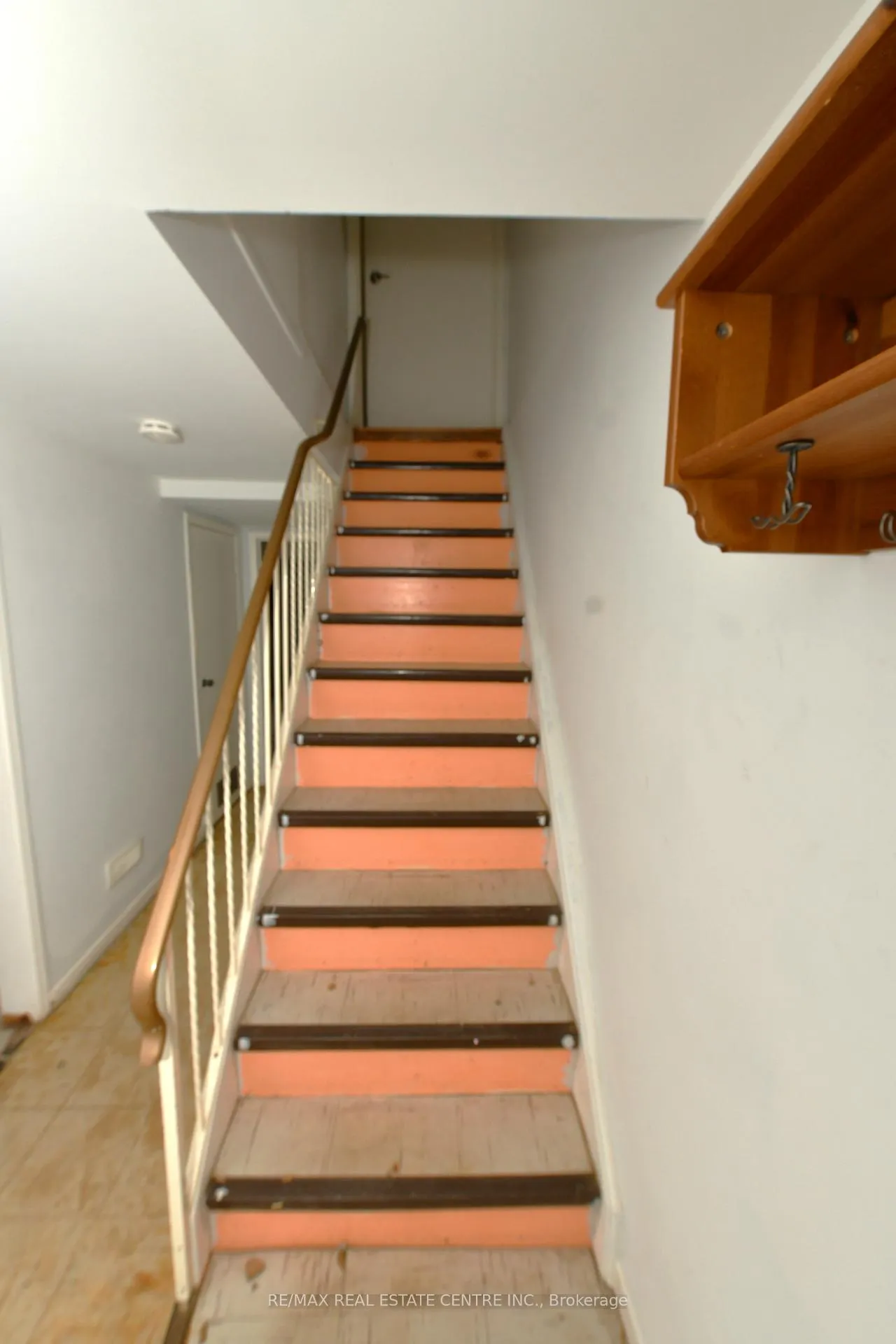 Photo 23 of Unit 96, 30 Green Valley Drive, Kitchener, Pioneer Park — HOMEH