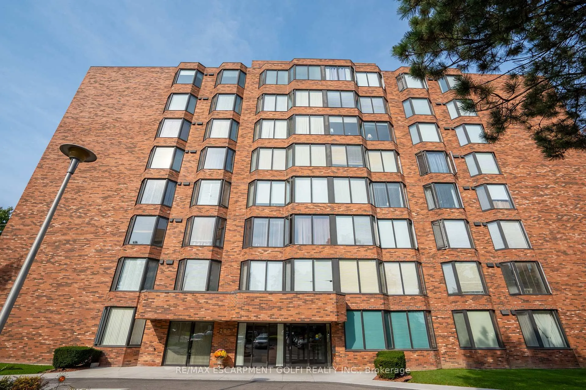 Photo 1 of Unit 103, 200 Limeridge Road W, Hamilton, Rolston — HOMEH