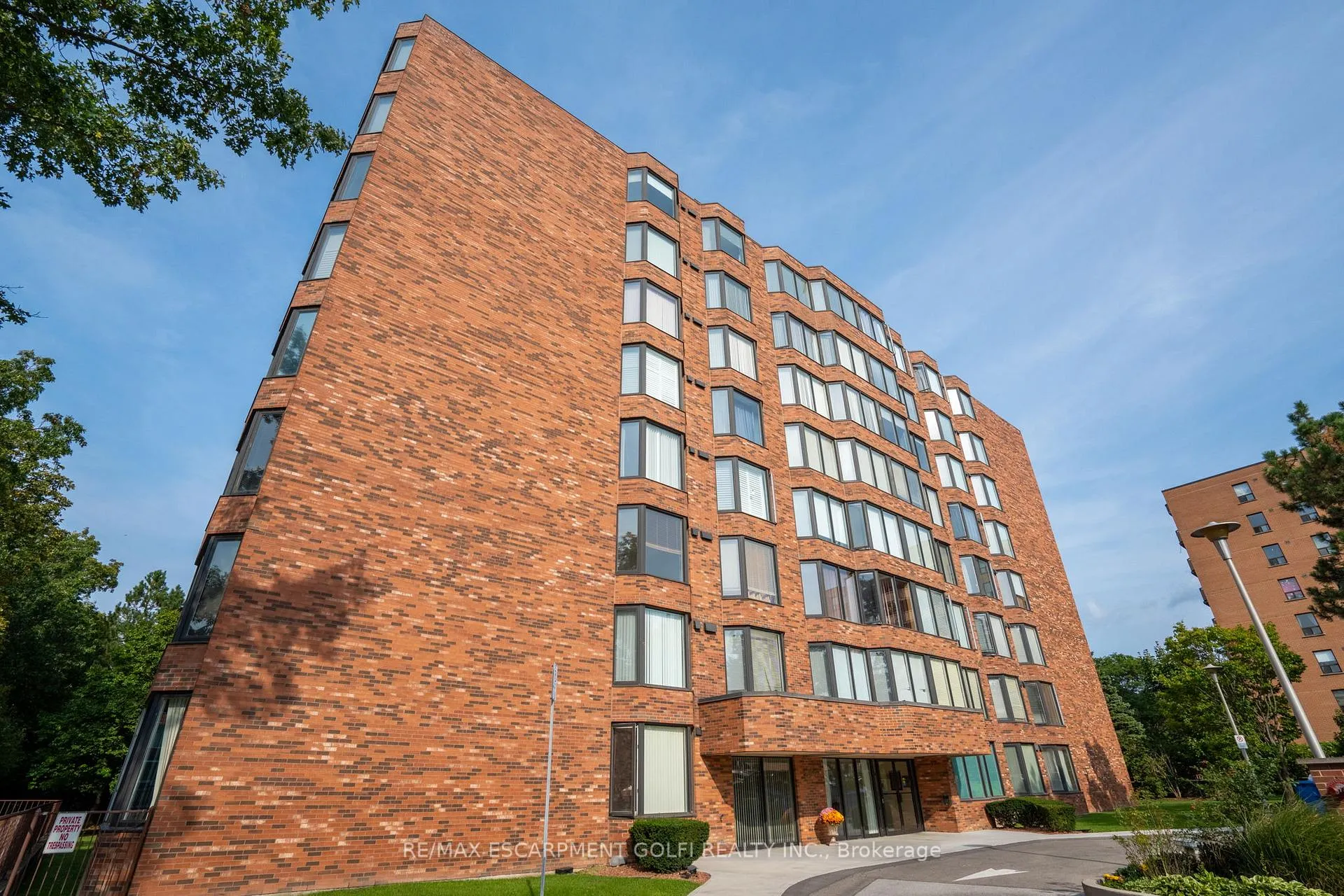 Photo 2 of Unit 103, 200 Limeridge Road W, Hamilton, Rolston — HOMEH
