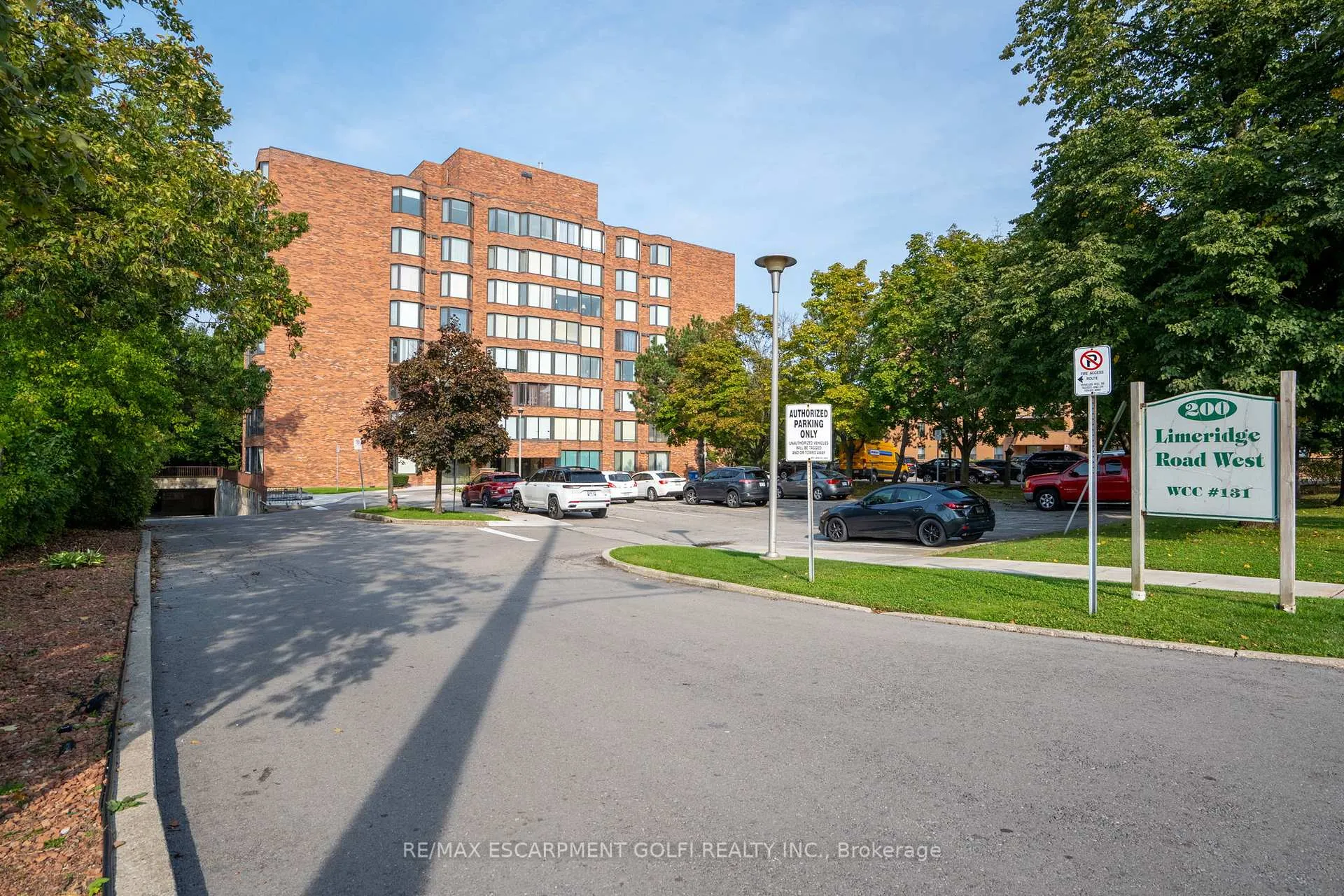 Photo 4 of Unit 103, 200 Limeridge Road W, Hamilton, Rolston — HOMEH