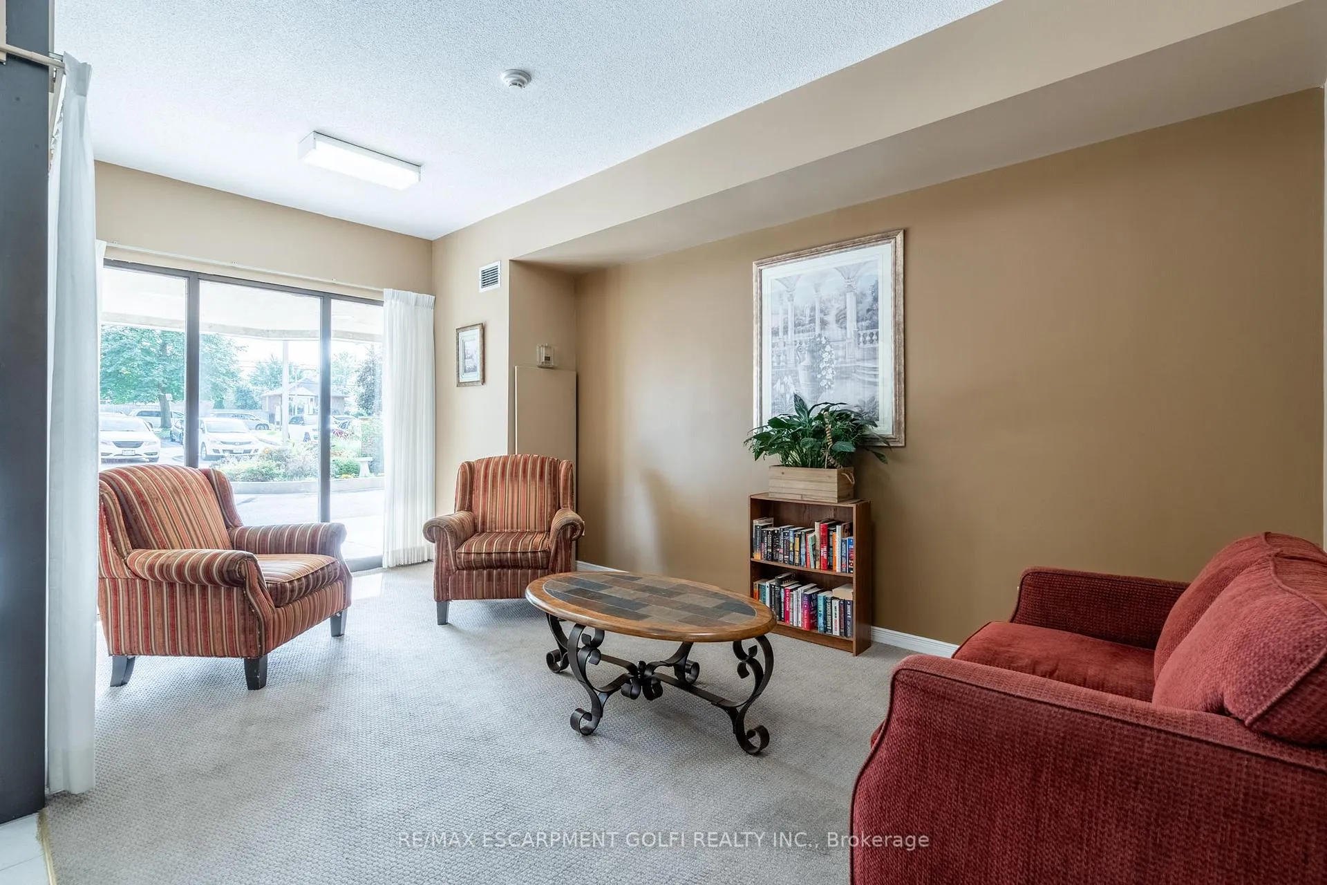 Photo 32 of Unit 103, 200 Limeridge Road W, Hamilton, Rolston — HOMEH