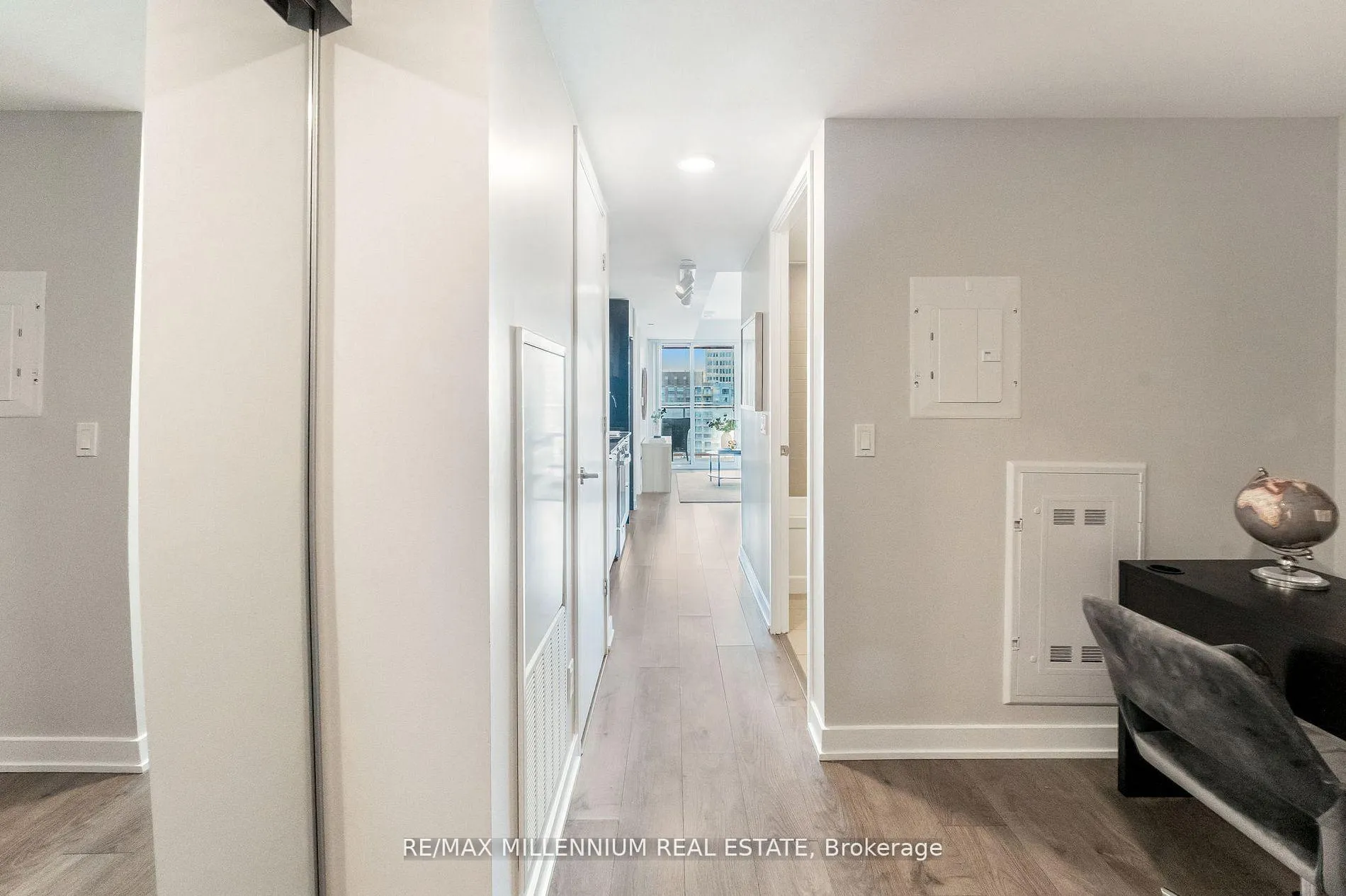Photo 3 of Unit 1308, 18 Maitland Terrace, Toronto, Church-Yonge Corridor — HOMEH
