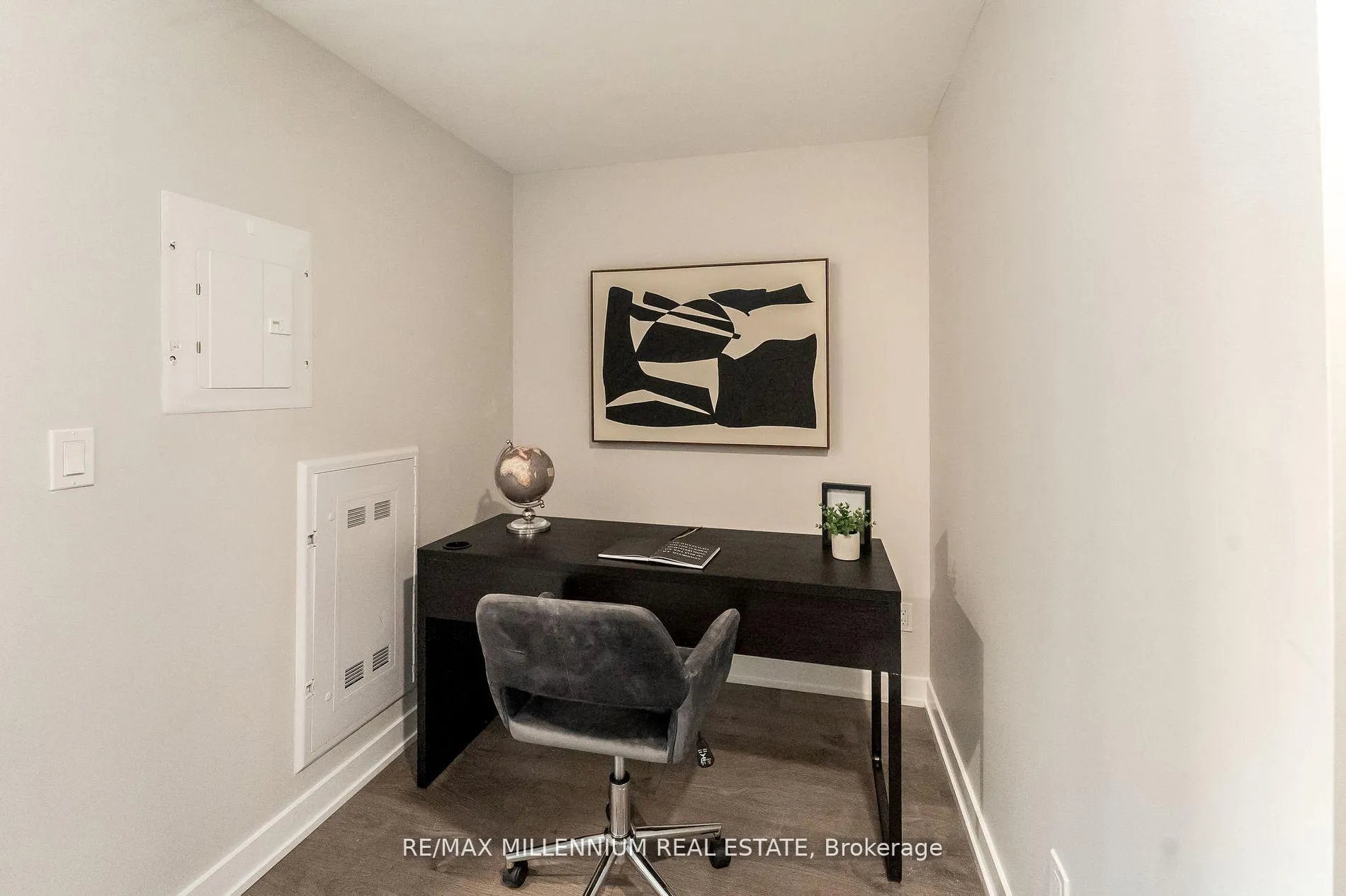 Photo 5 of Unit 1308, 18 Maitland Terrace, Toronto, Church-Yonge Corridor — HOMEH