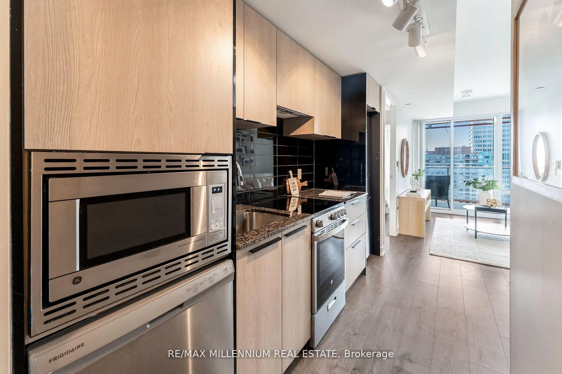 Photo 12 of Unit 1308, 18 Maitland Terrace, Toronto, Church-Yonge Corridor — HOMEH