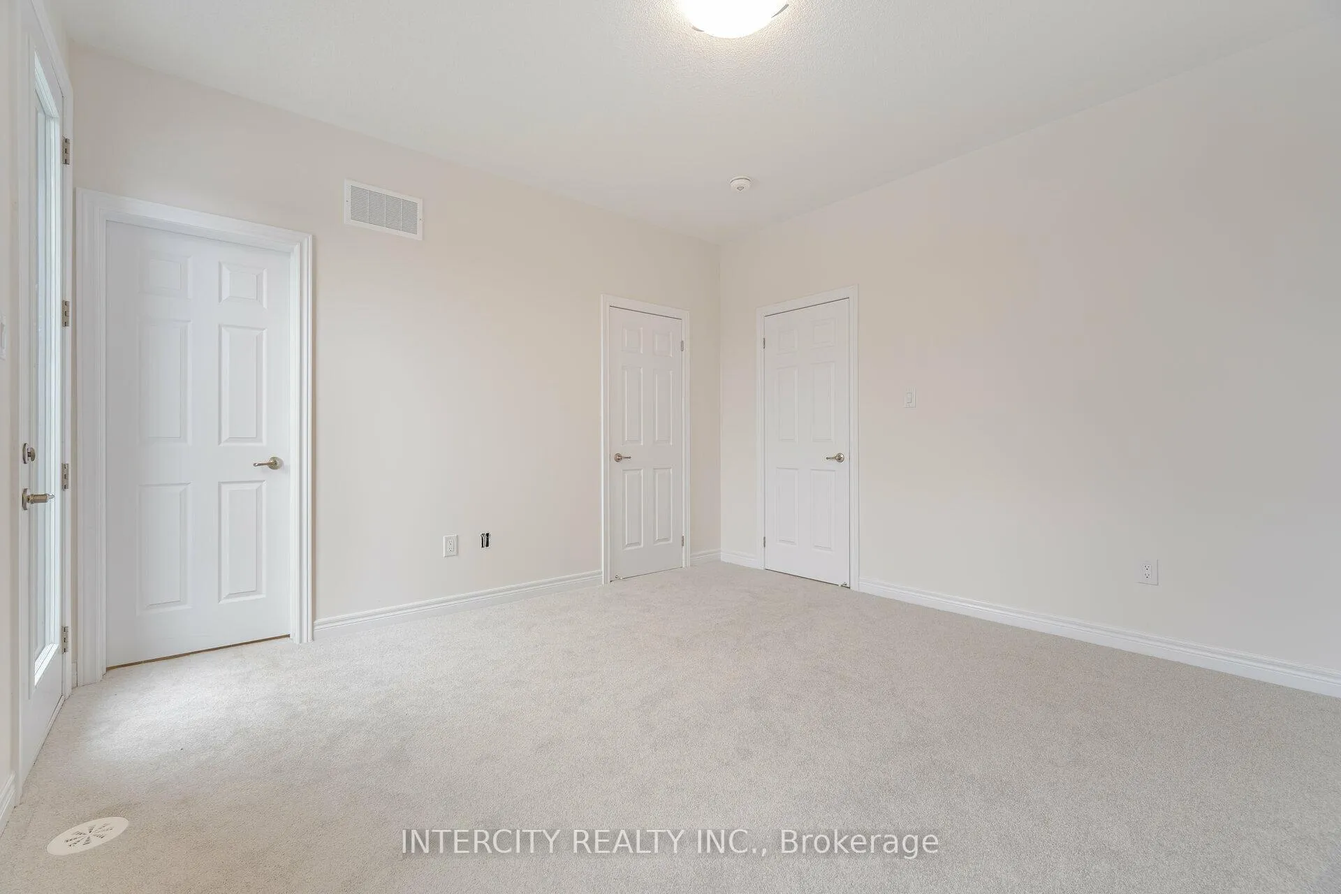 Photo 30 of 19 Mumbai Drive, Markham, Middlefield — HOMEH