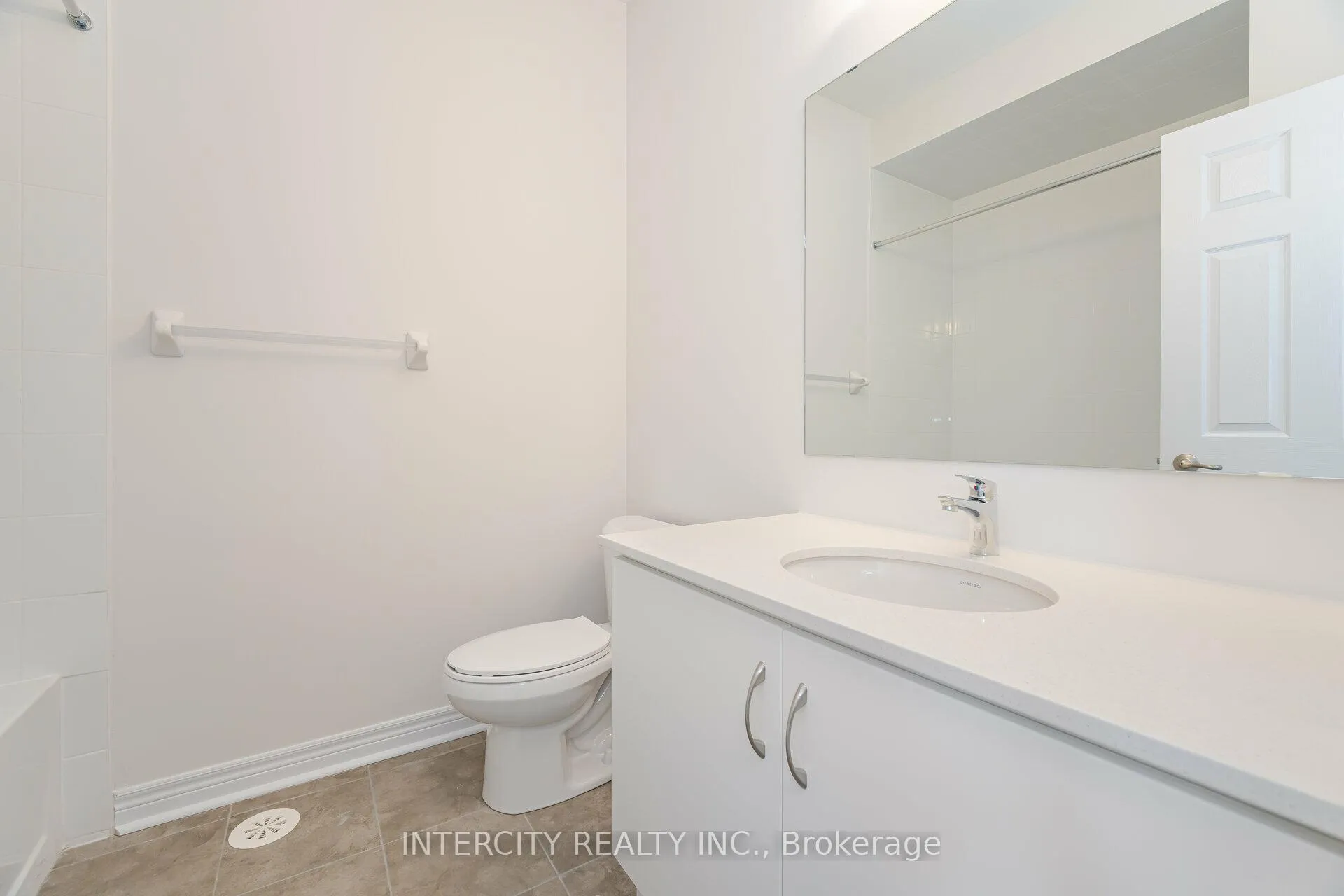 Photo 36 of 19 Mumbai Drive, Markham, Middlefield — HOMEH