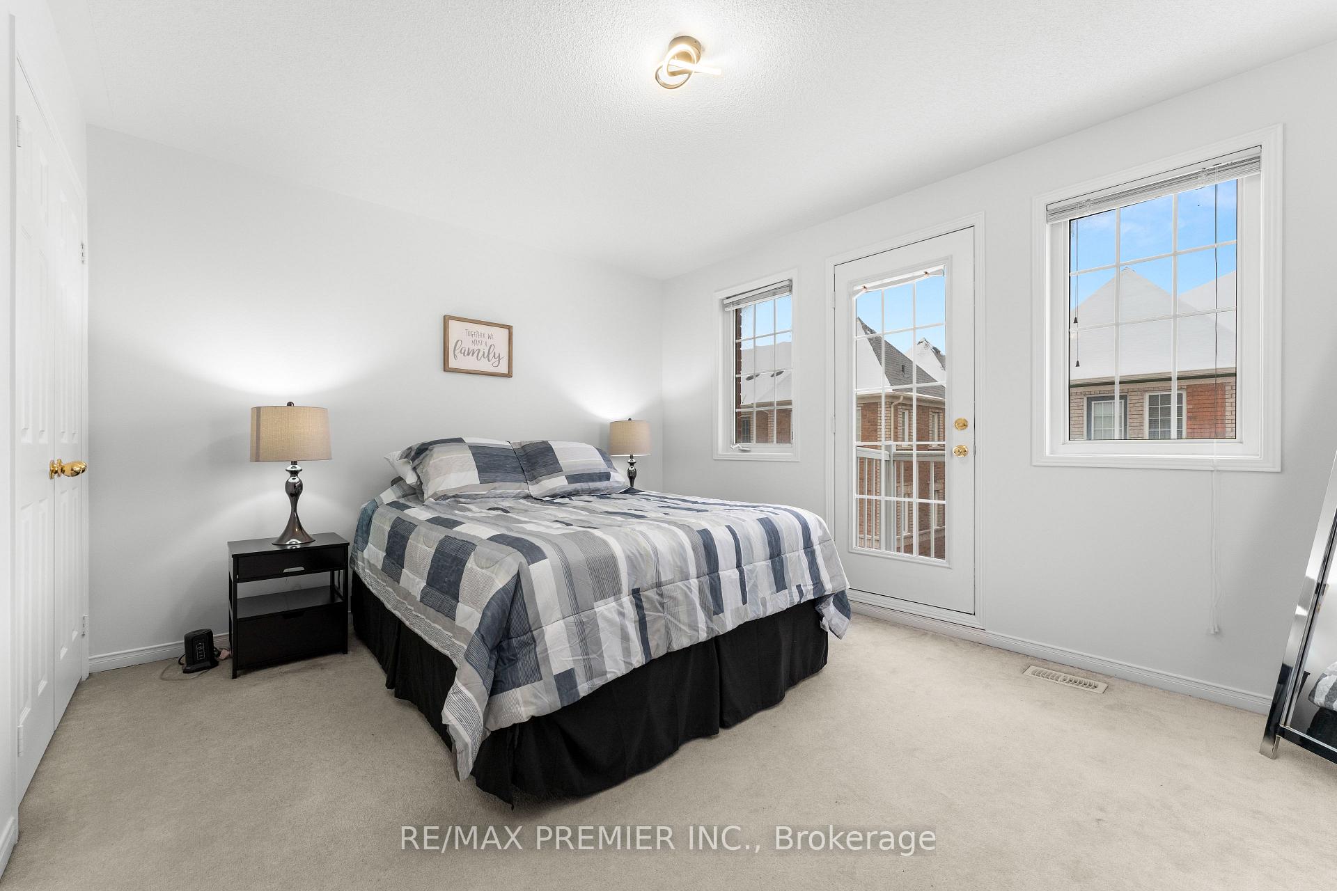 Photo 18 of 14 Cooperage Lane, Ajax, Central — HOMEH