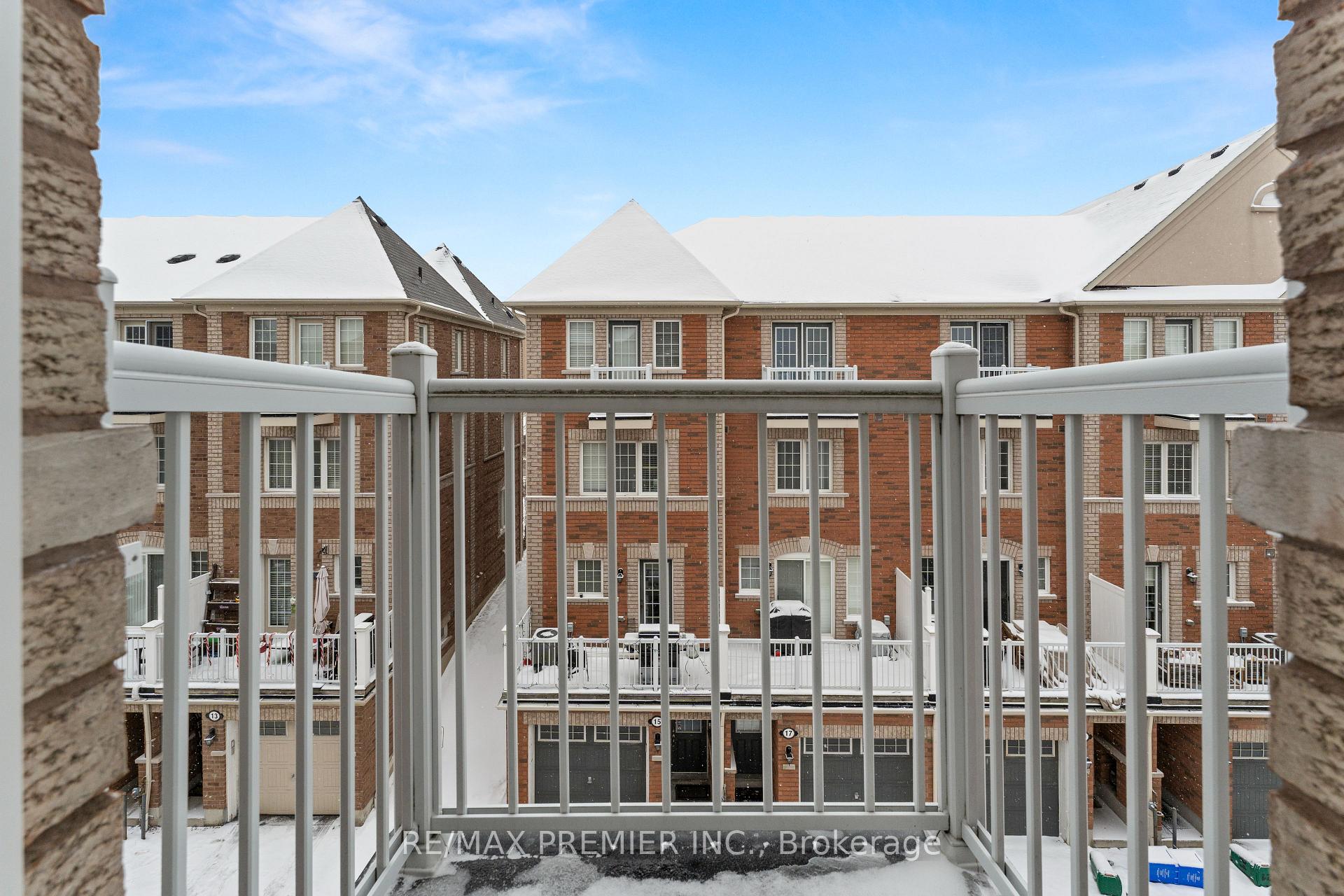 Photo 24 of 14 Cooperage Lane, Ajax, Central — HOMEH
