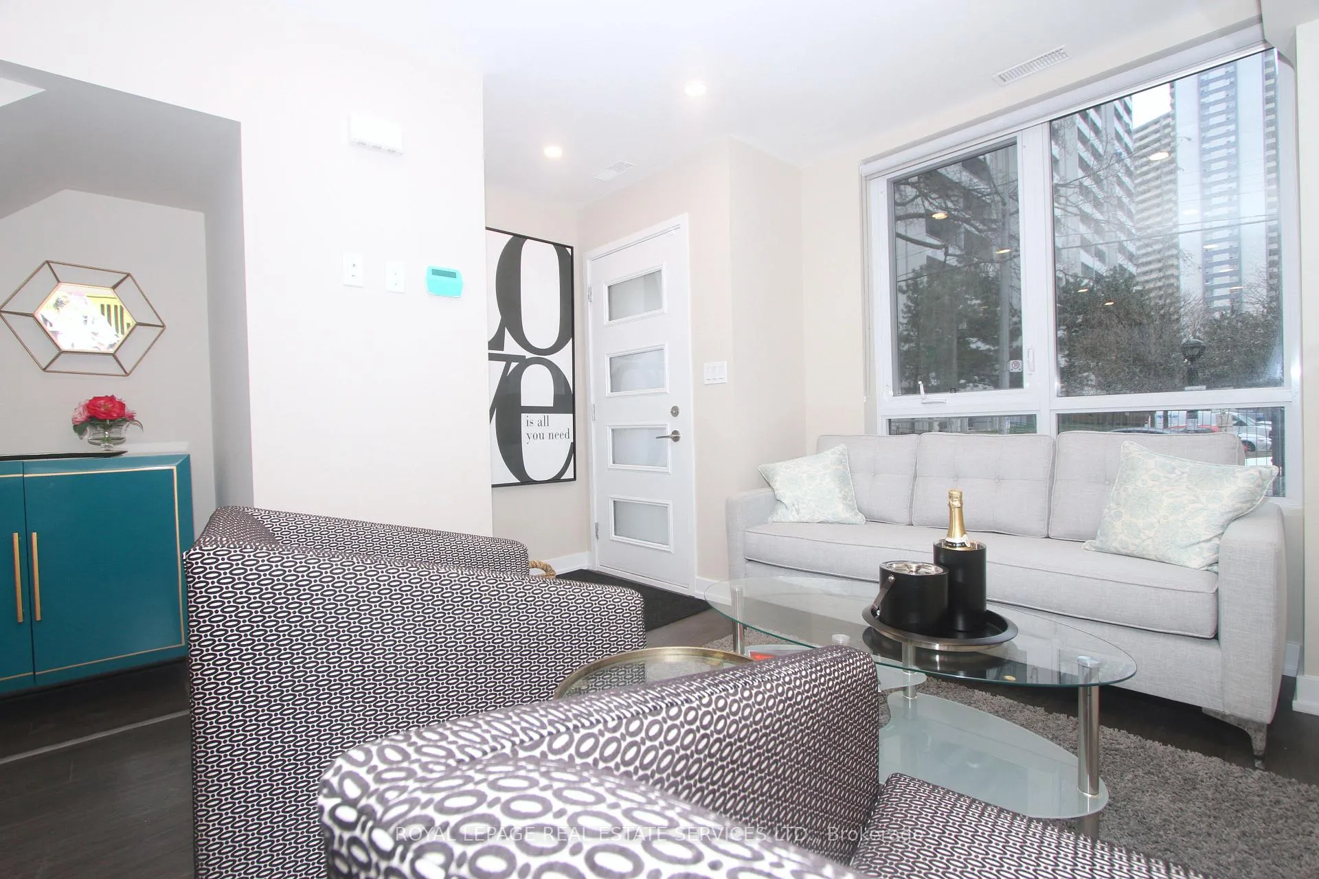 Photo 4 of 284 Bleecker Street, Toronto, North St. James Town — HOMEH