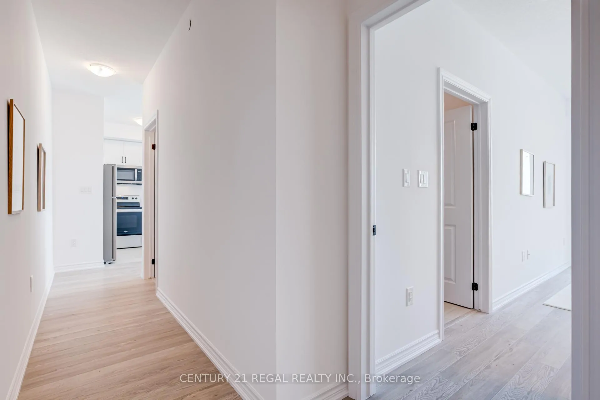 Photo 7 of Unit 702, 460 Dundas Street E, Hamilton, Waterdown — HOMEH