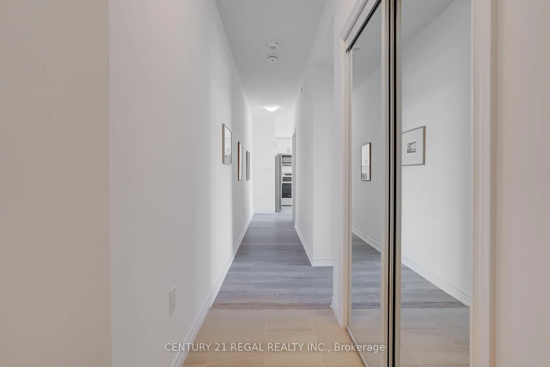 Photo 8 of Unit 702, 460 Dundas Street E, Hamilton, Waterdown — HOMEH