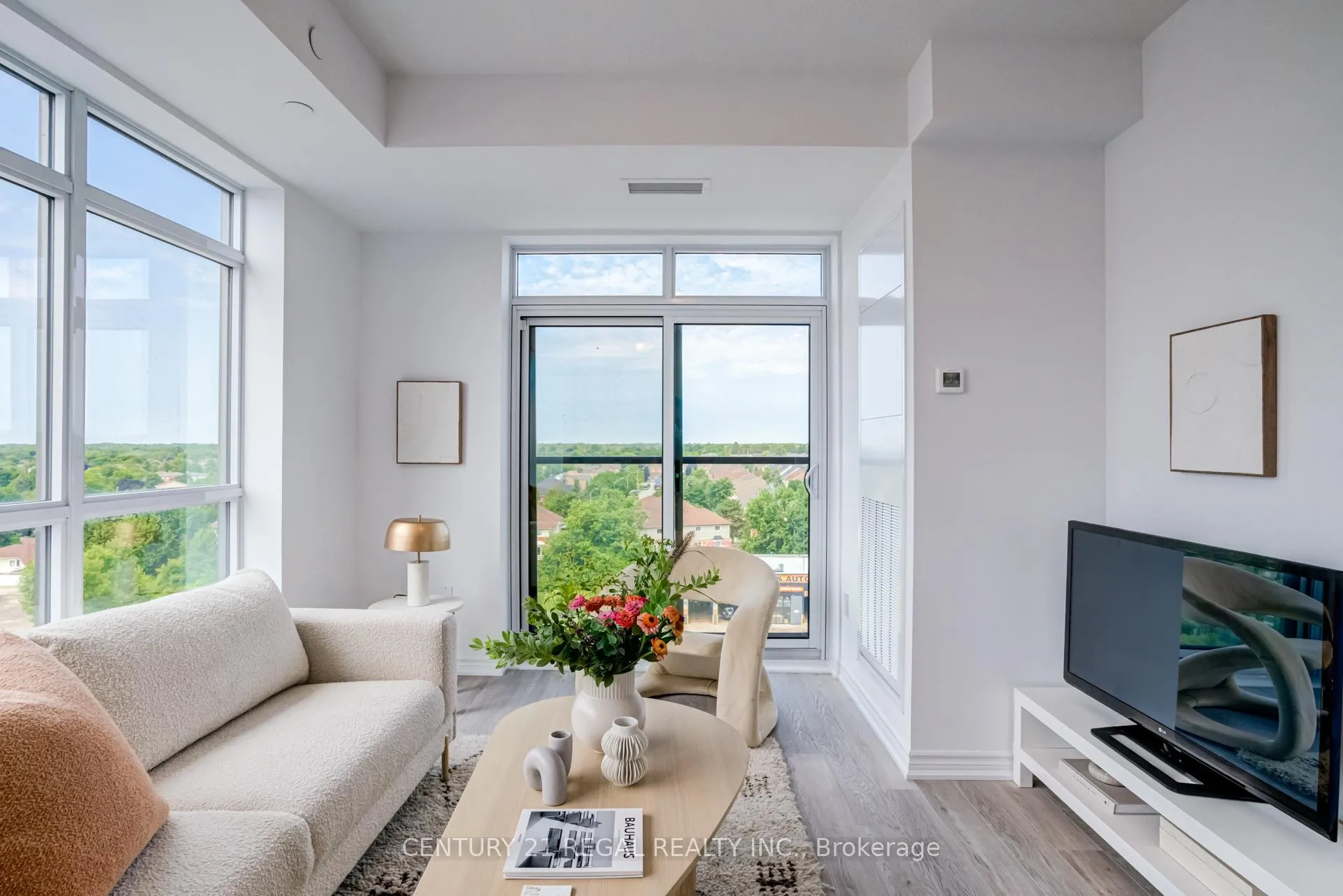 Photo 16 of Unit 702, 460 Dundas Street E, Hamilton, Waterdown — HOMEH