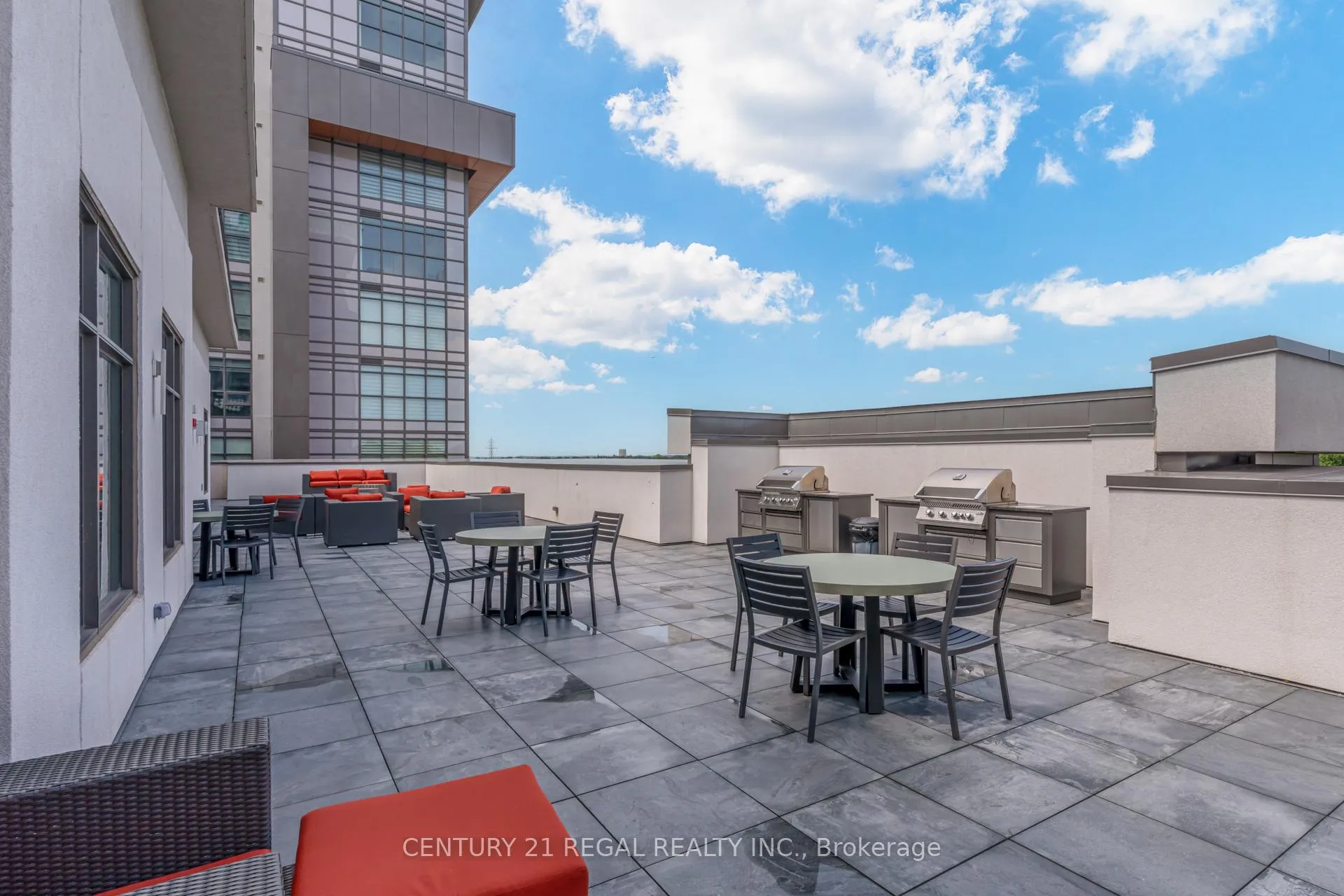 Photo 30 of Unit 702, 460 Dundas Street E, Hamilton, Waterdown — HOMEH