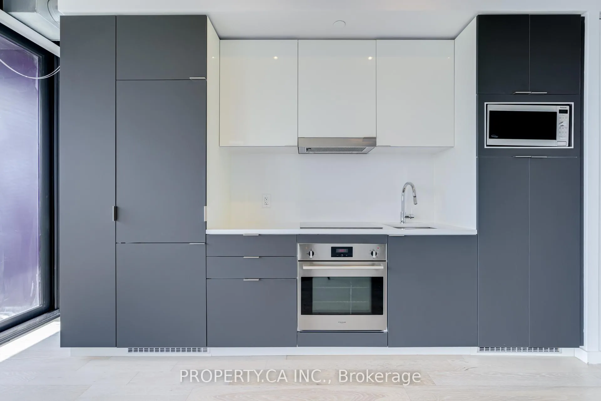 Photo 9 of Unit 1907, 170 Bayview Avenue, Toronto, Waterfront Communities — HOMEH