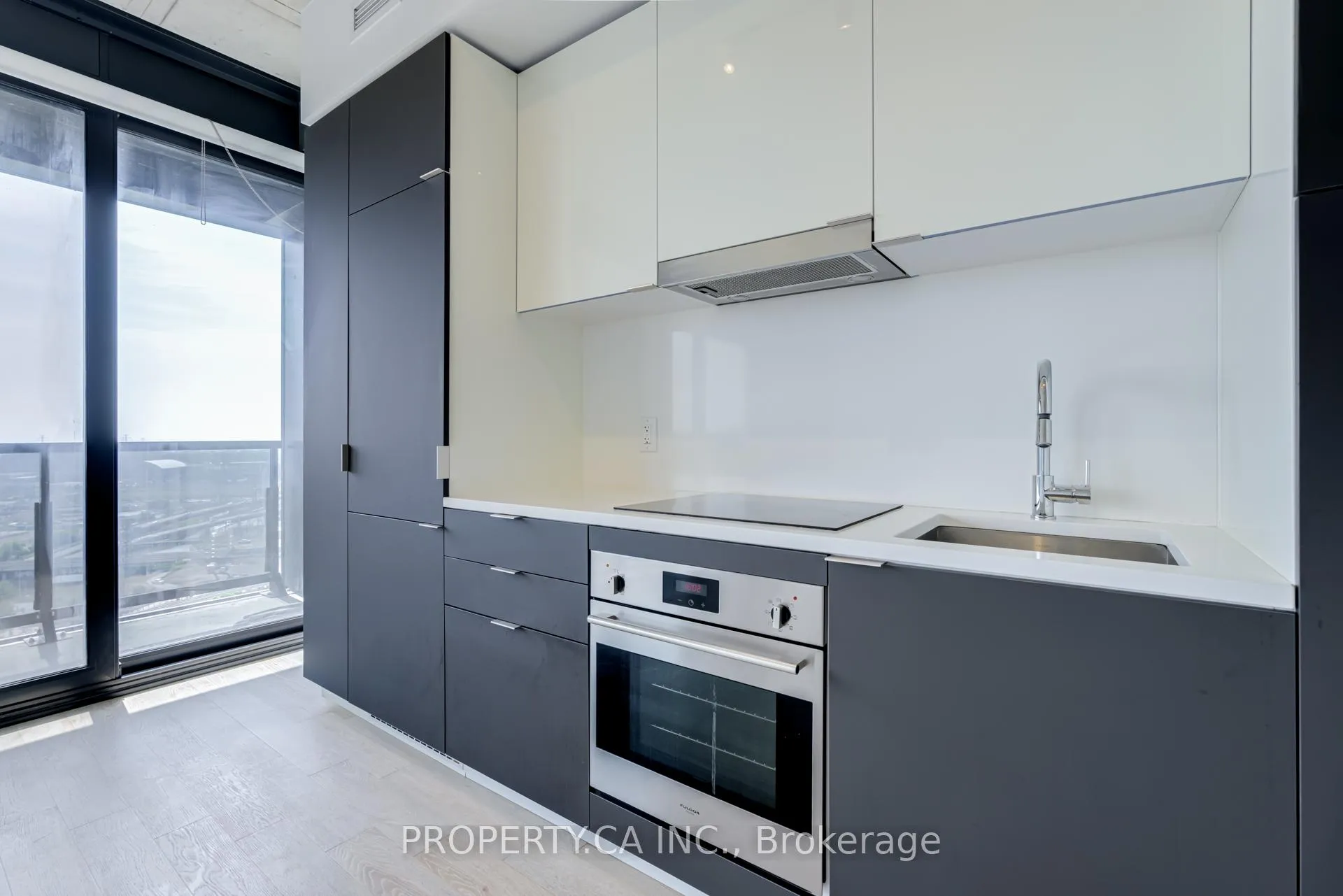 Photo 10 of Unit 1907, 170 Bayview Avenue, Toronto, Waterfront Communities — HOMEH
