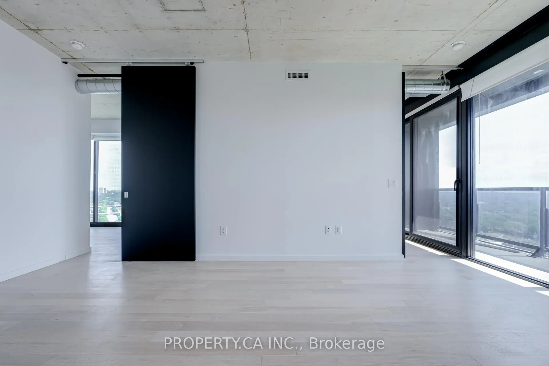Photo 11 of Unit 1907, 170 Bayview Avenue, Toronto, Waterfront Communities — HOMEH