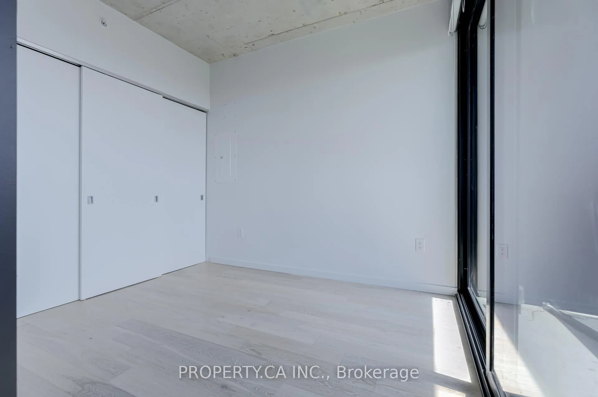 Photo 12 of Unit 1907, 170 Bayview Avenue, Toronto, Waterfront Communities — HOMEH