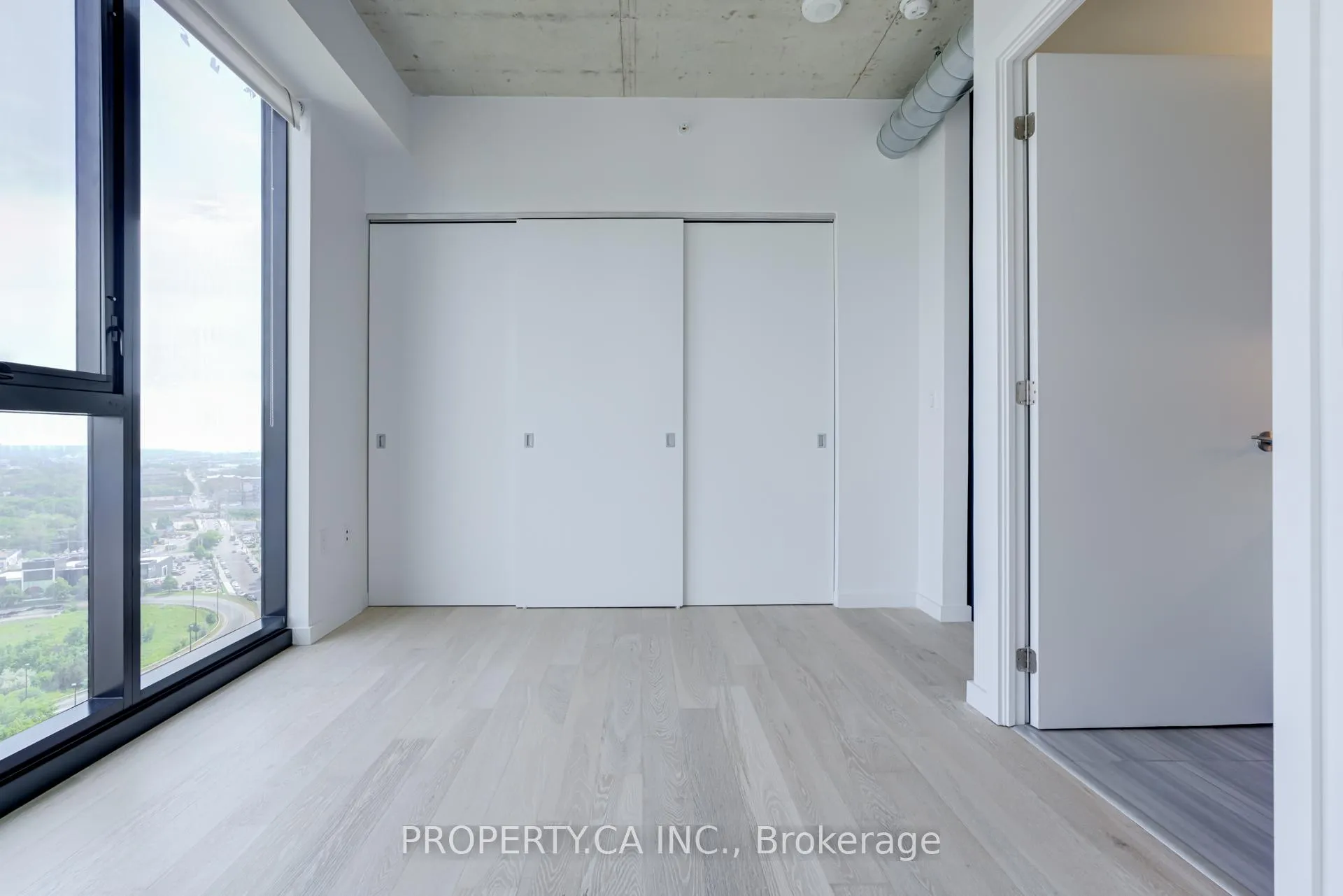 Photo 19 of Unit 1907, 170 Bayview Avenue, Toronto, Waterfront Communities — HOMEH
