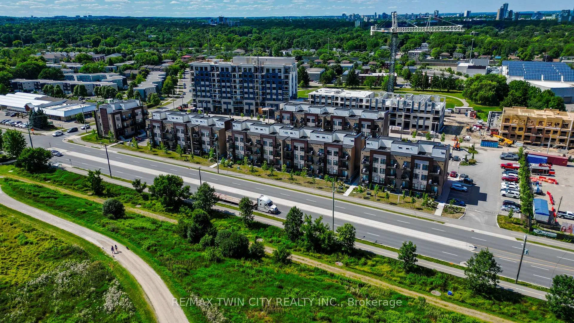 Photo 45 of Unit D13, 10 Palace Street, Kitchener, Laurentian Hills — HOMEH