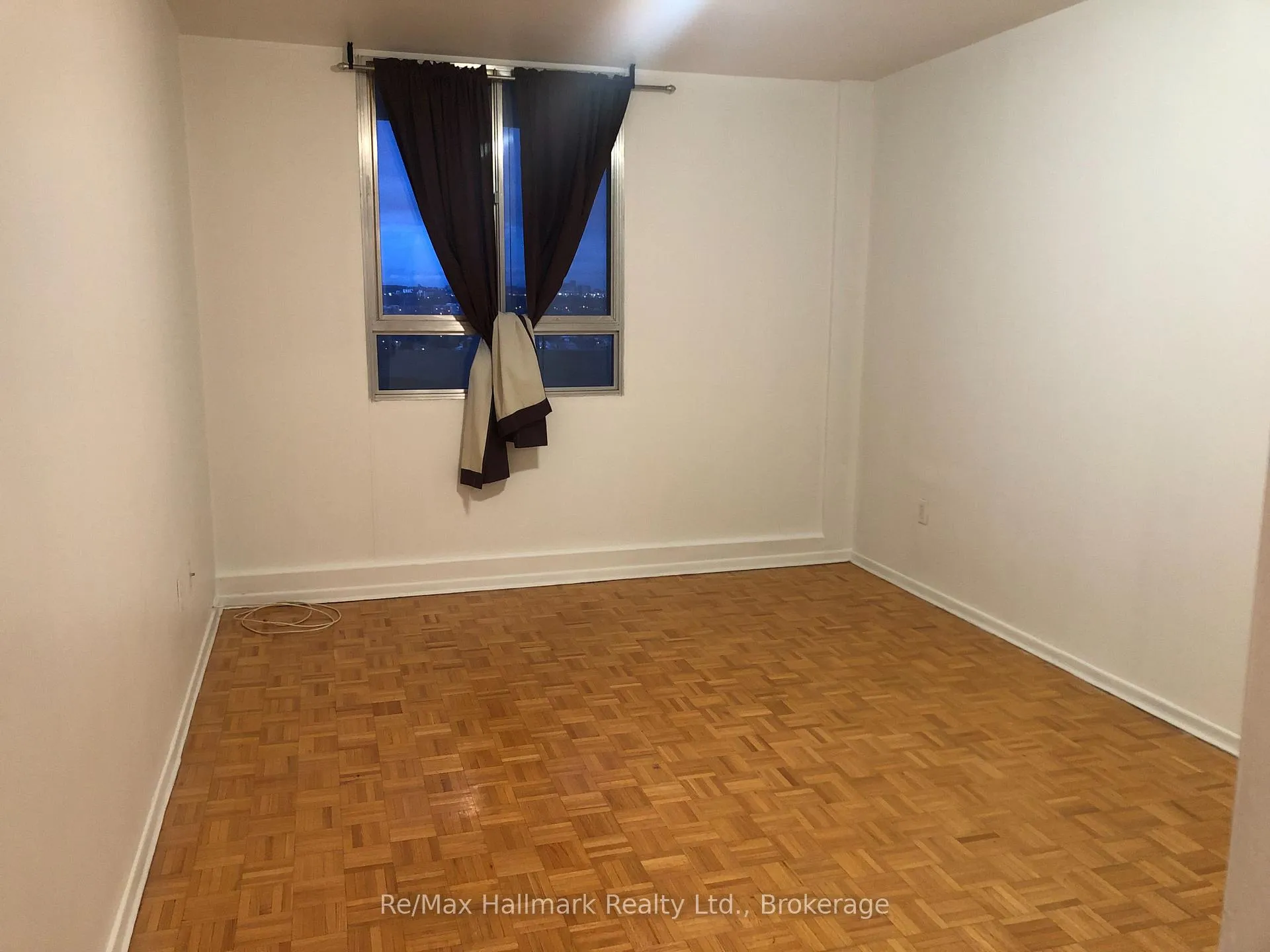 Photo 2 of Unit 2108, 3 Massey Square, Toronto, Crescent Town — HOMEH