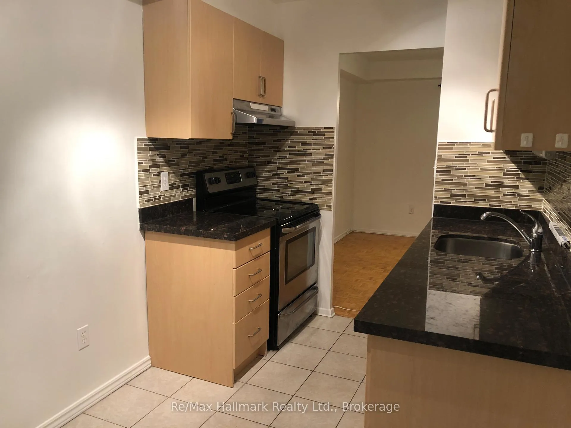 Photo 5 of Unit 2108, 3 Massey Square, Toronto, Crescent Town — HOMEH