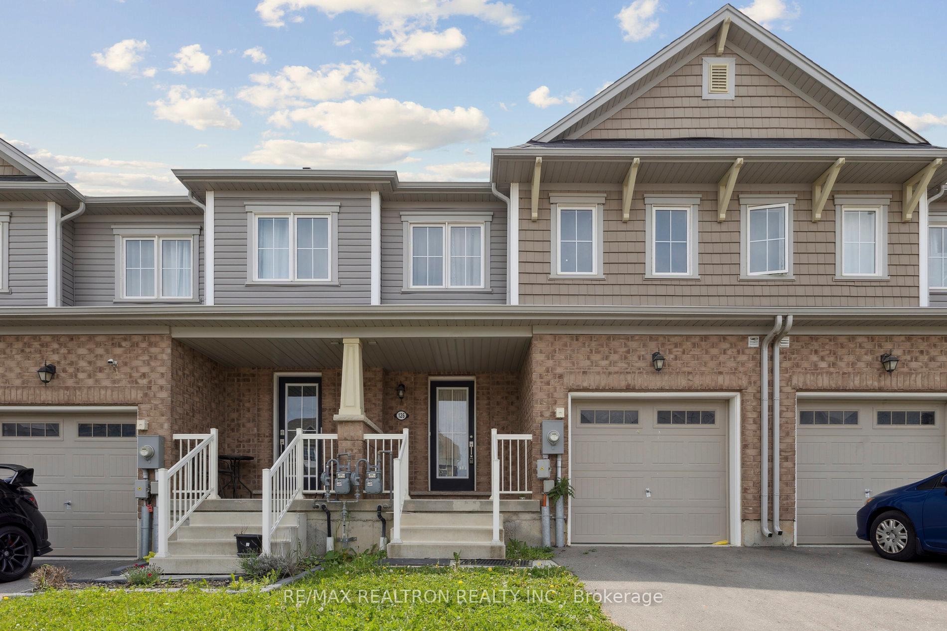 Front of 126 Munro Circle