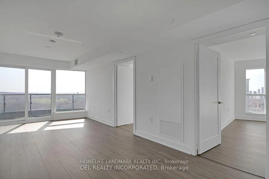 Photo 6 of Unit 3318, 585 Bloor Street E, Toronto, North St. James Town — HOMEH