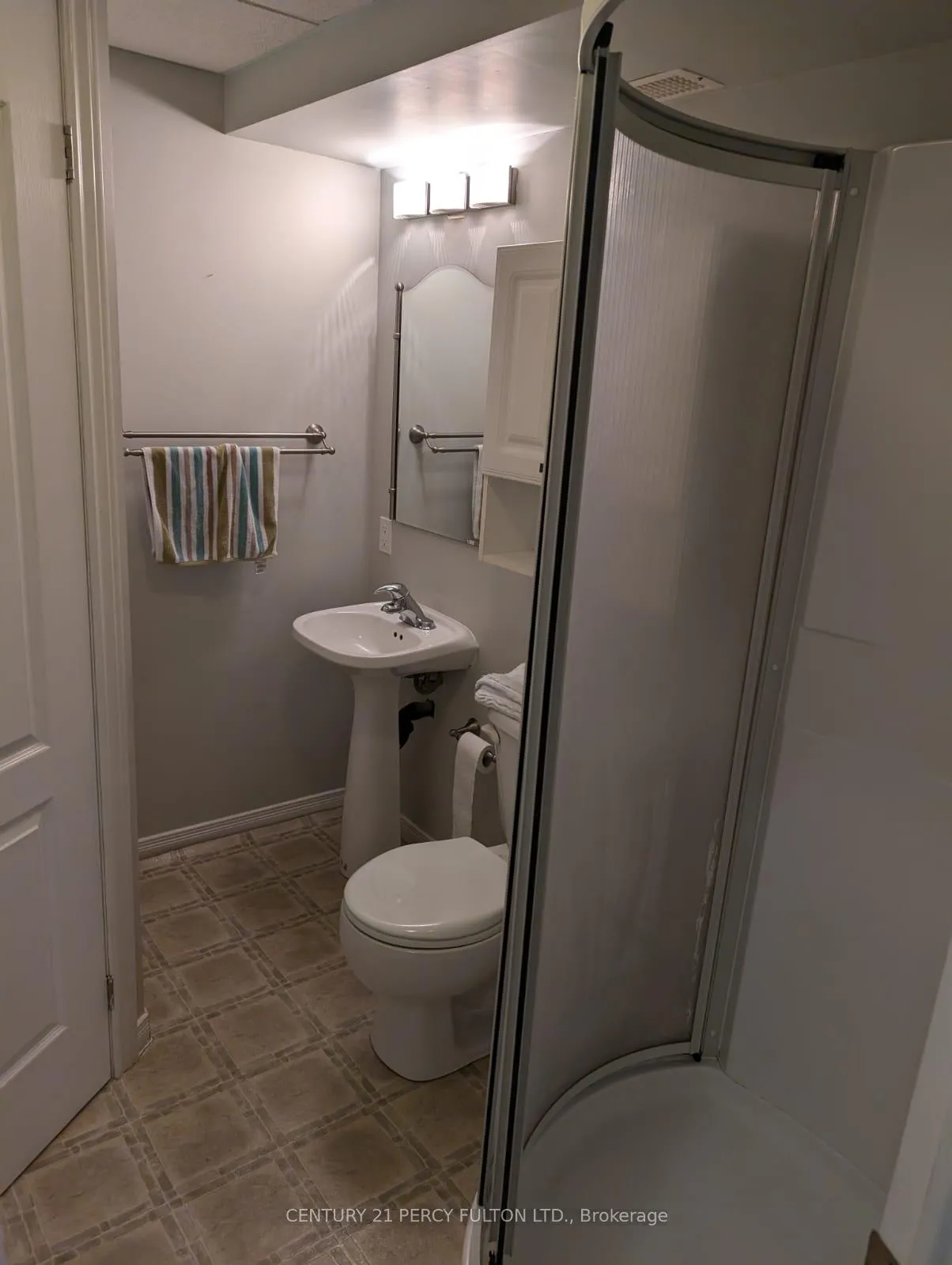 Photo 13 of 71 Barchester Crescent, Whitby, Brooklin — HOMEH