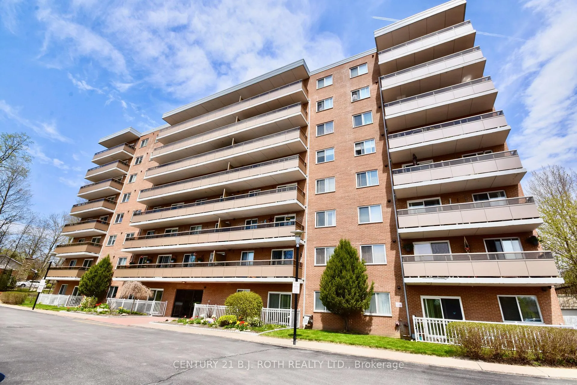 Photo 1 of Unit 405, 414 Blake Street, Barrie, Codrington — HOMEH