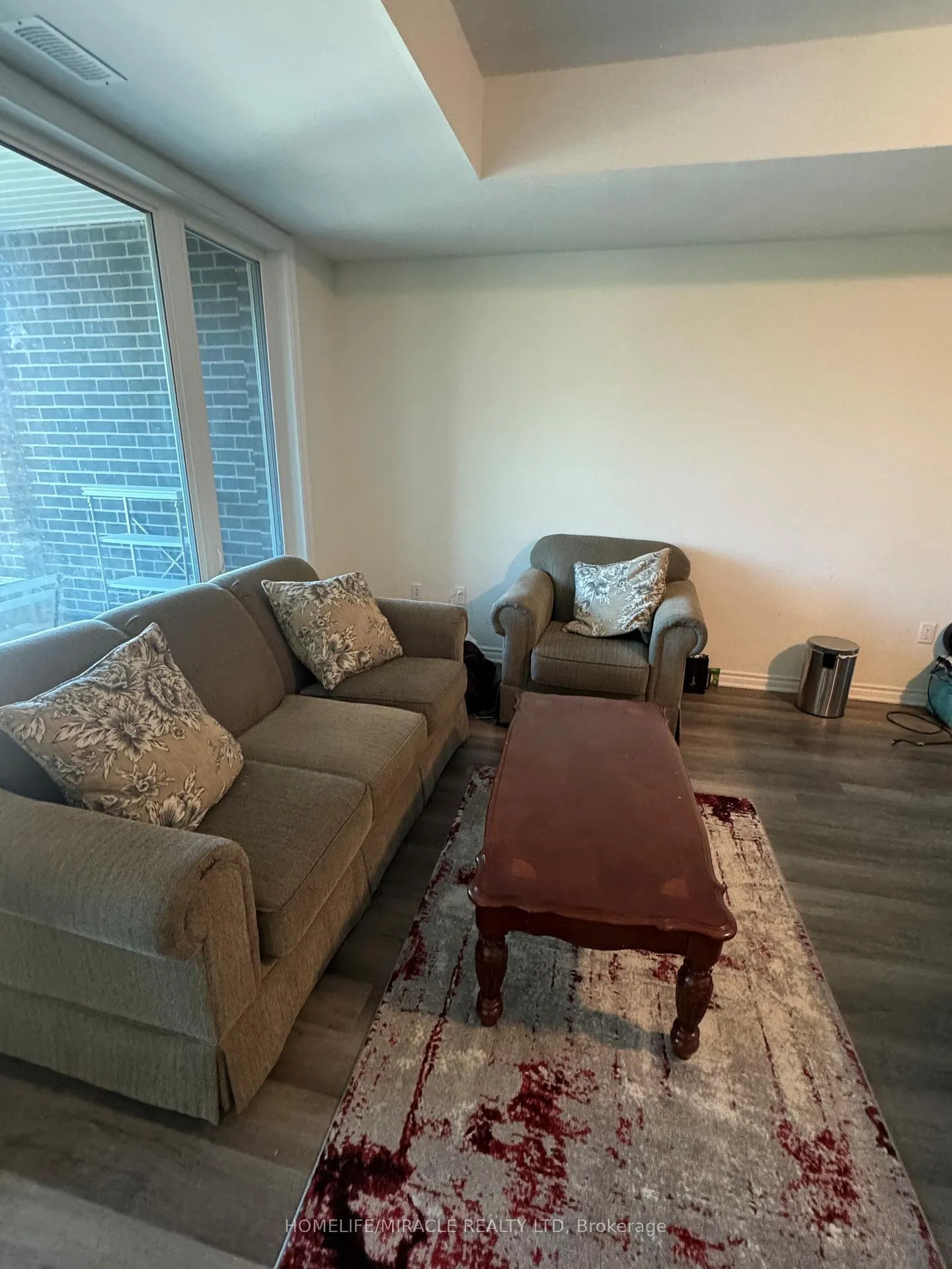 Photo 3 of Unit 106, 1034 Reflection Place, Pickering, Rural Pickering — HOMEH