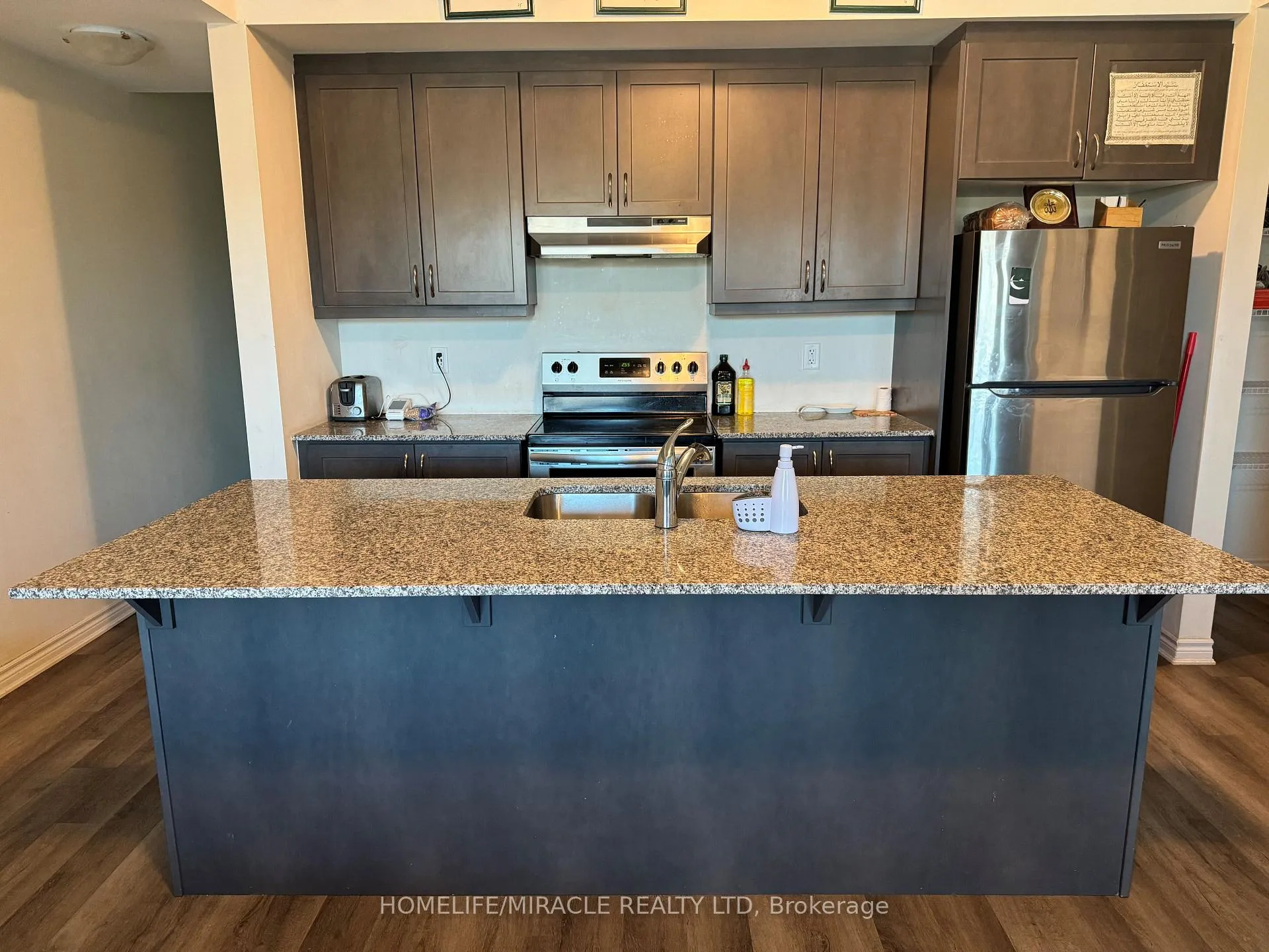 Photo 4 of Unit 106, 1034 Reflection Place, Pickering, Rural Pickering — HOMEH