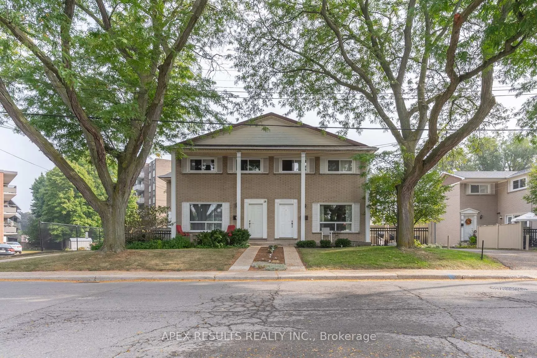 Photo 1 of Unit 3, 23 Woodman Drive S, Hamilton, Corman — HOMEH