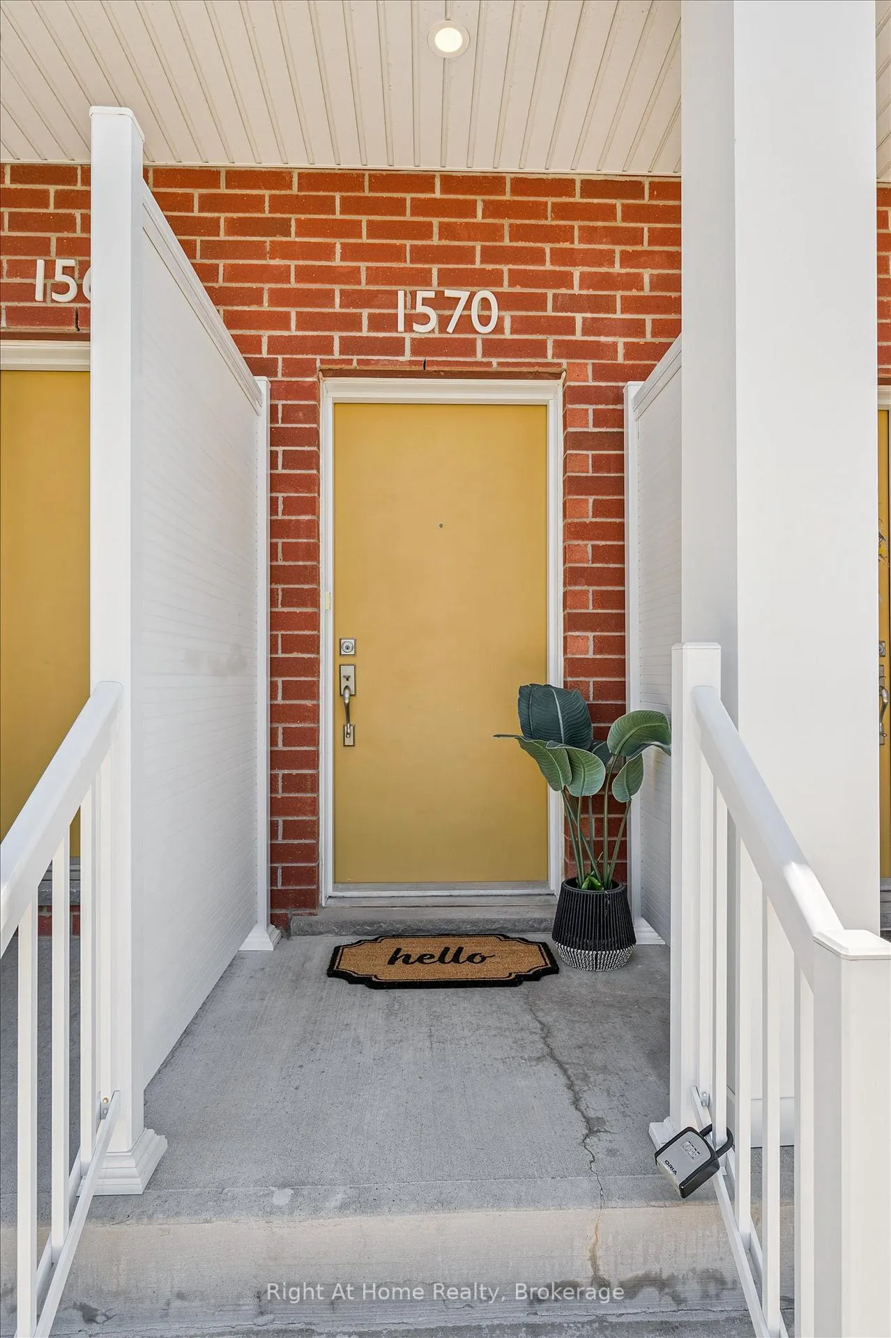 Photo 4 of 1570 Fischer-Hallman Road, Kitchener — HOMEH