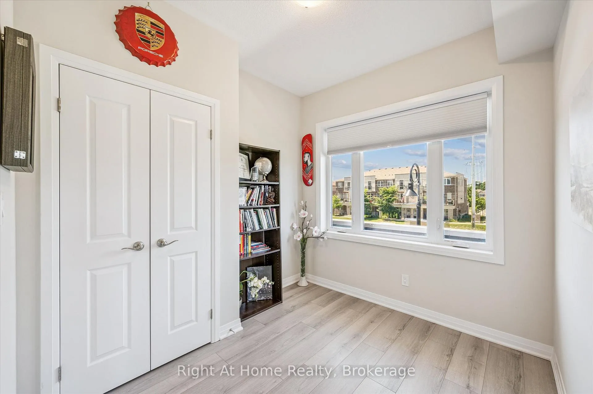 Photo 16 of 1570 Fischer-Hallman Road, Kitchener — HOMEH