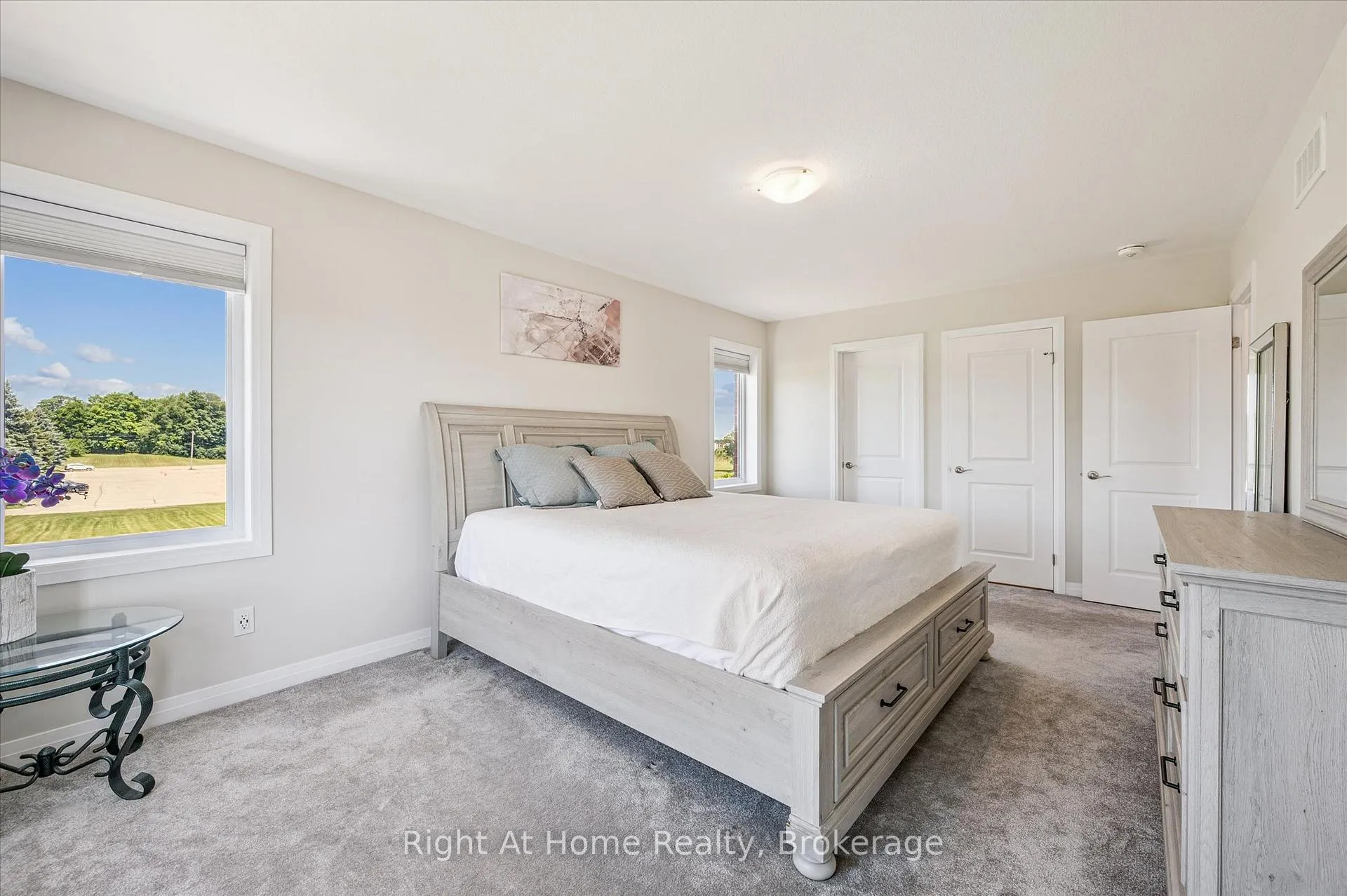 Photo 22 of 1570 Fischer-Hallman Road, Kitchener — HOMEH