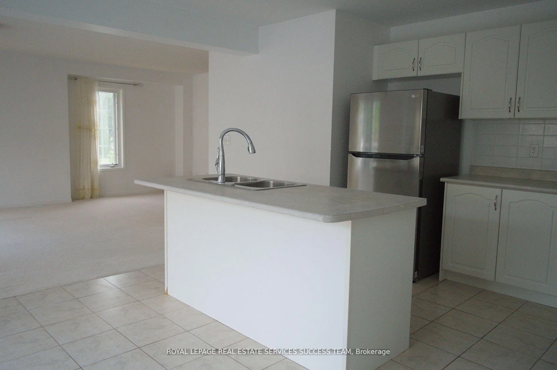 Photo 5 of 1129 Beneford Road, Oshawa, Eastdale — HOMEH