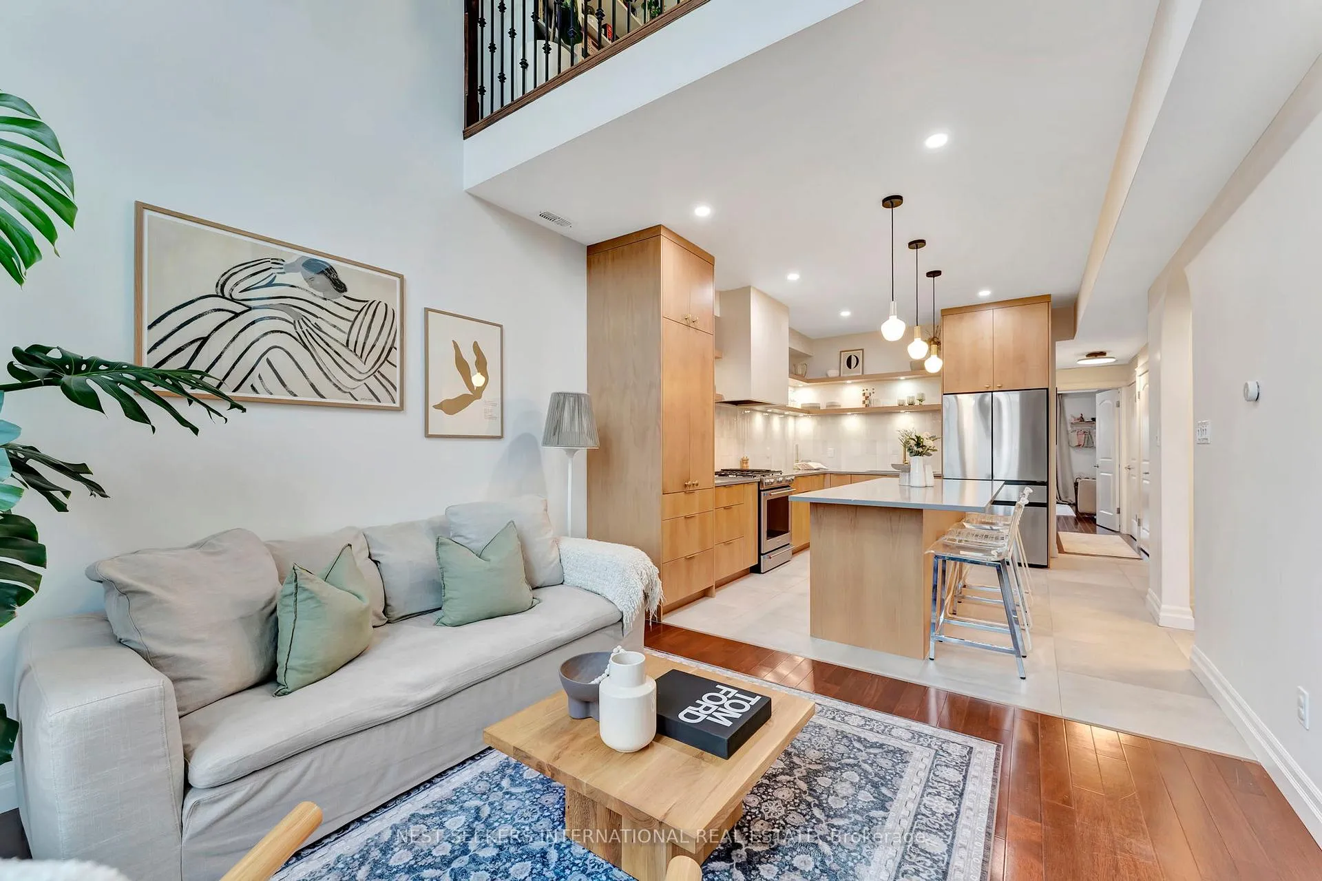 Photo 4 of Unit 303, 555 King Street E, Kitchener — HOMEH