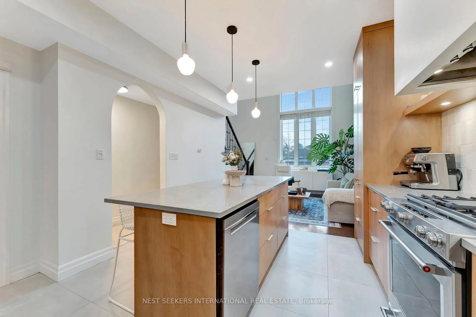 Photo 5 of Unit 303, 555 King Street E, Kitchener — HOMEH