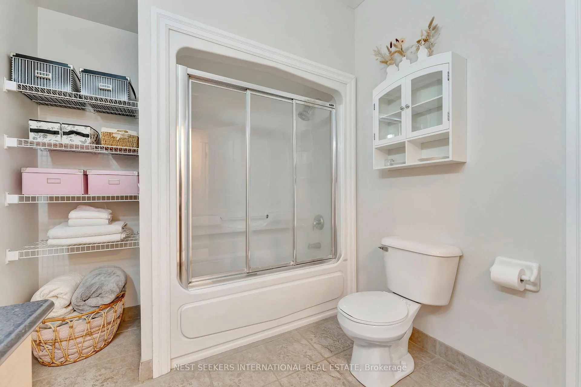 Photo 11 of Unit 303, 555 King Street E, Kitchener — HOMEH