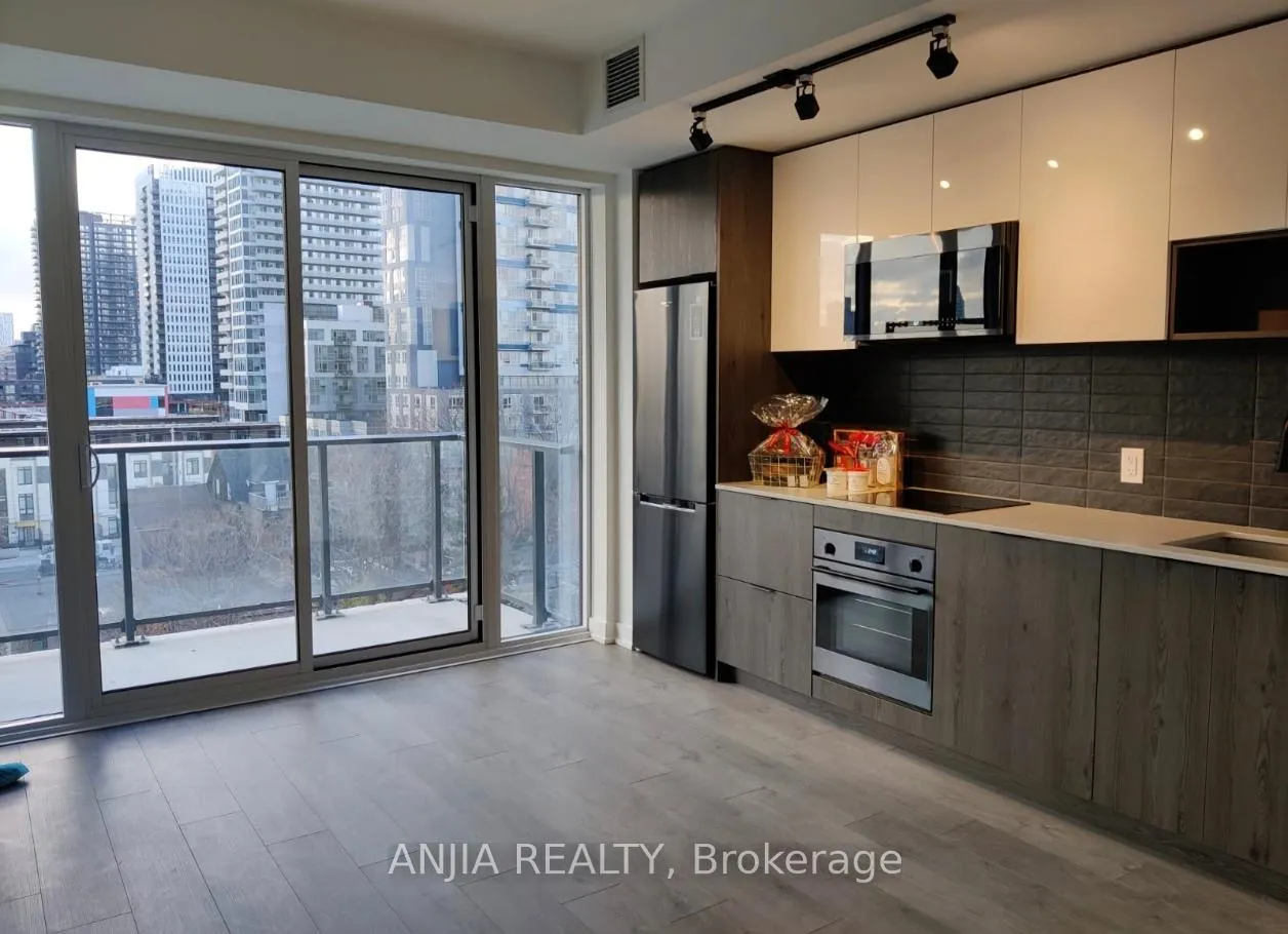 Photo 4 of Unit 618, 5 Defries Street, Toronto, Regent Park — HOMEH