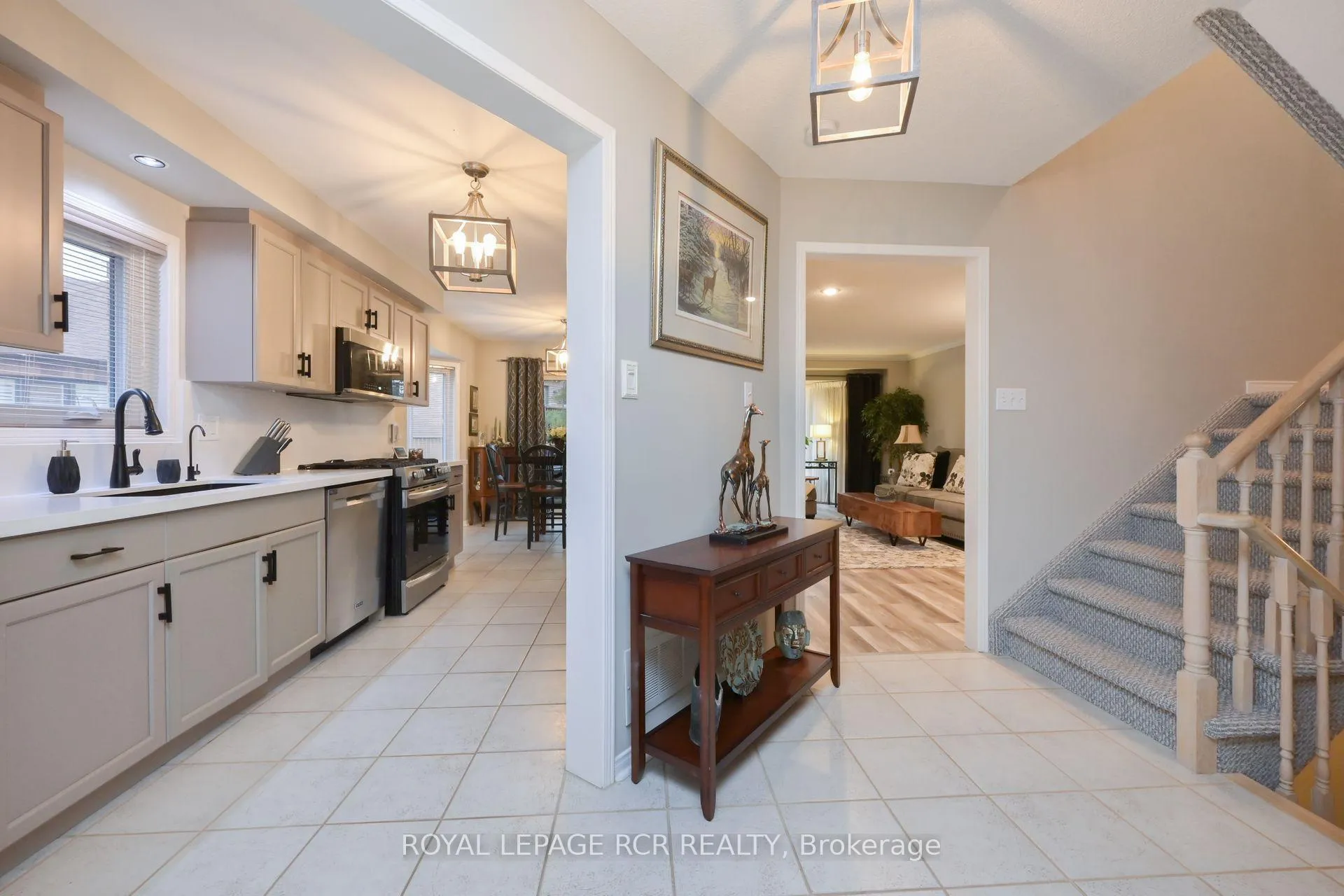 Photo 4 of 147 Riverview Road, New Tecumseth, Alliston — HOMEH