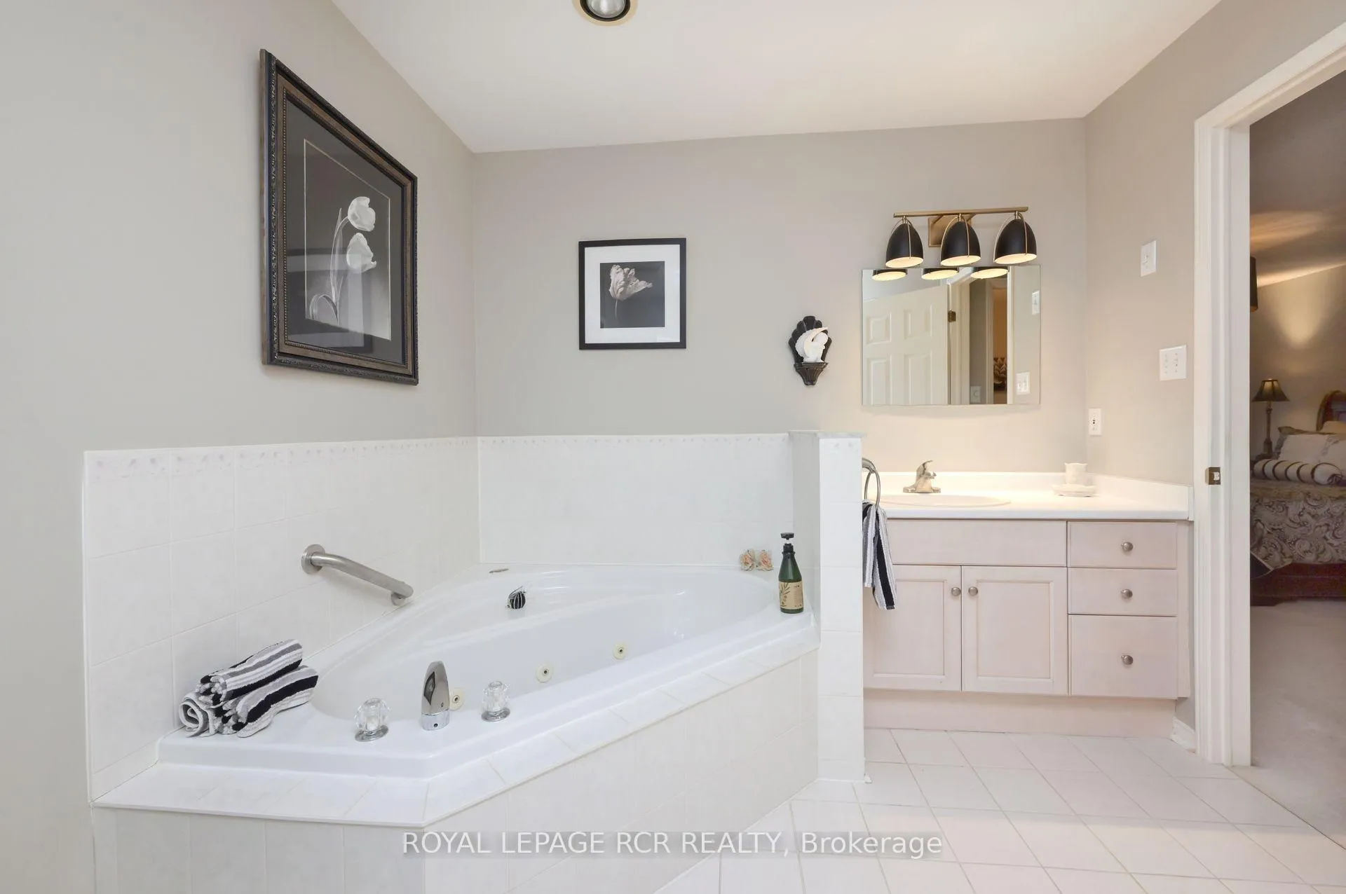 Photo 20 of 147 Riverview Road, New Tecumseth, Alliston — HOMEH