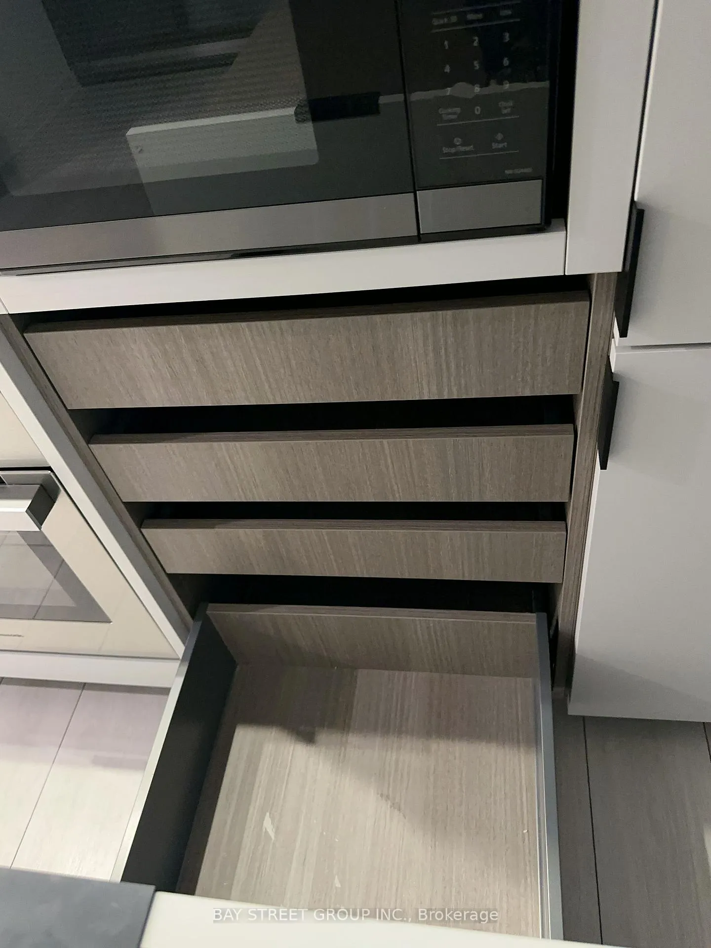 Photo 17 of Unit 3310, 55 Charles Street E, Toronto, Church-Yonge Corridor — HOMEH