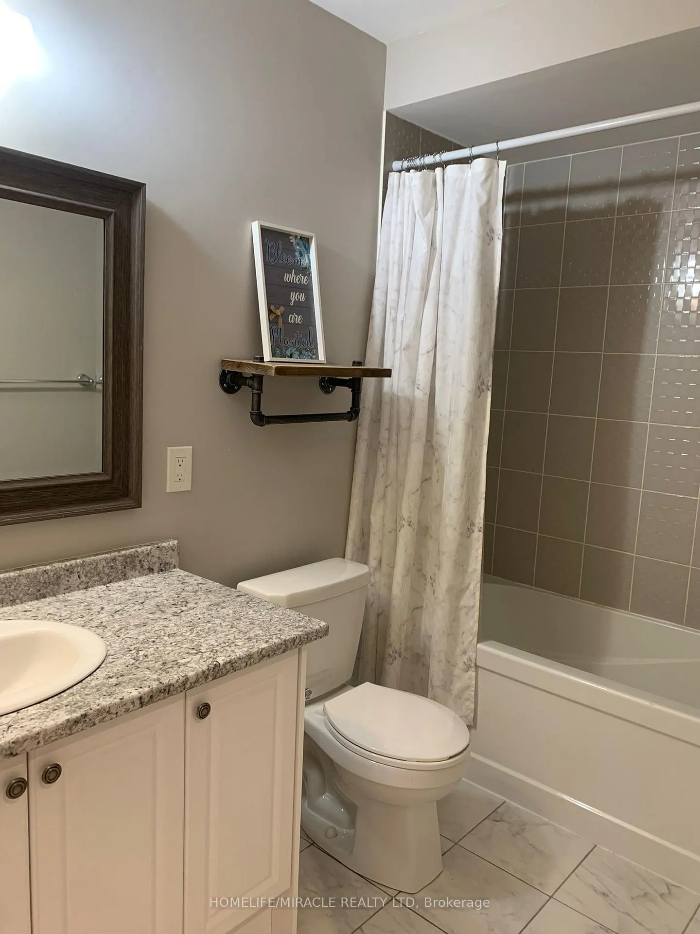 Photo 17 of 72 Clifford Crescent, New Tecumseth, Tottenham — HOMEH