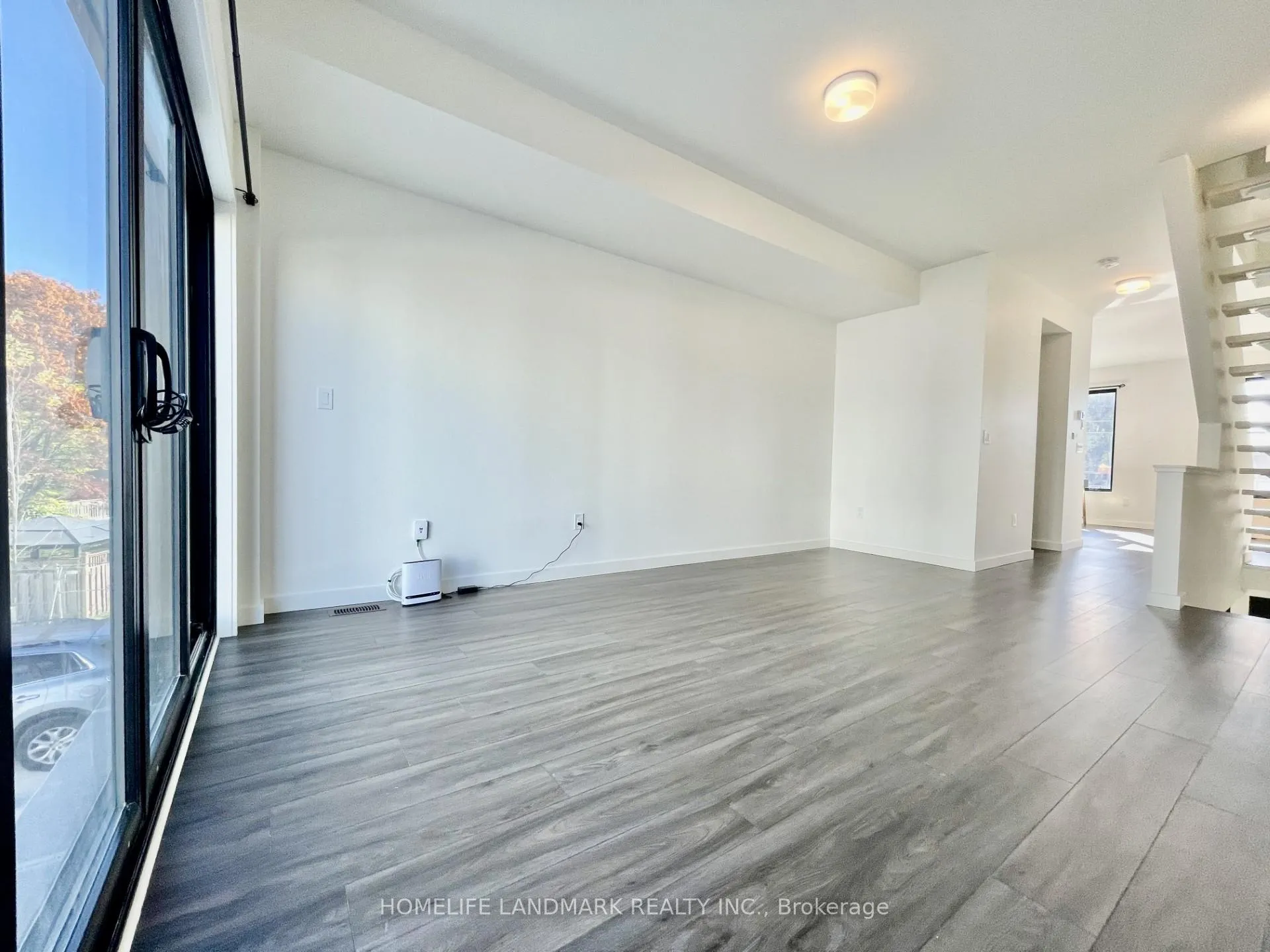 Photo 8 of 29 Rainwater Lane, Barrie, Holly — HOMEH