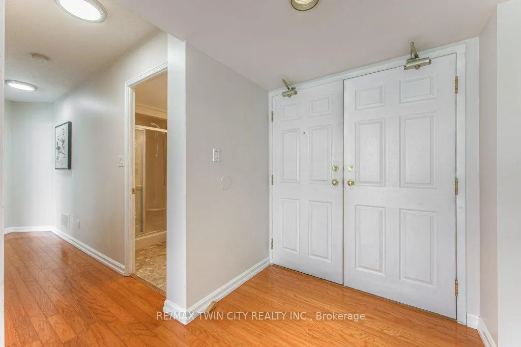 Photo 3 of Unit 202, 3267 King Street E, Kitchener — HOMEH