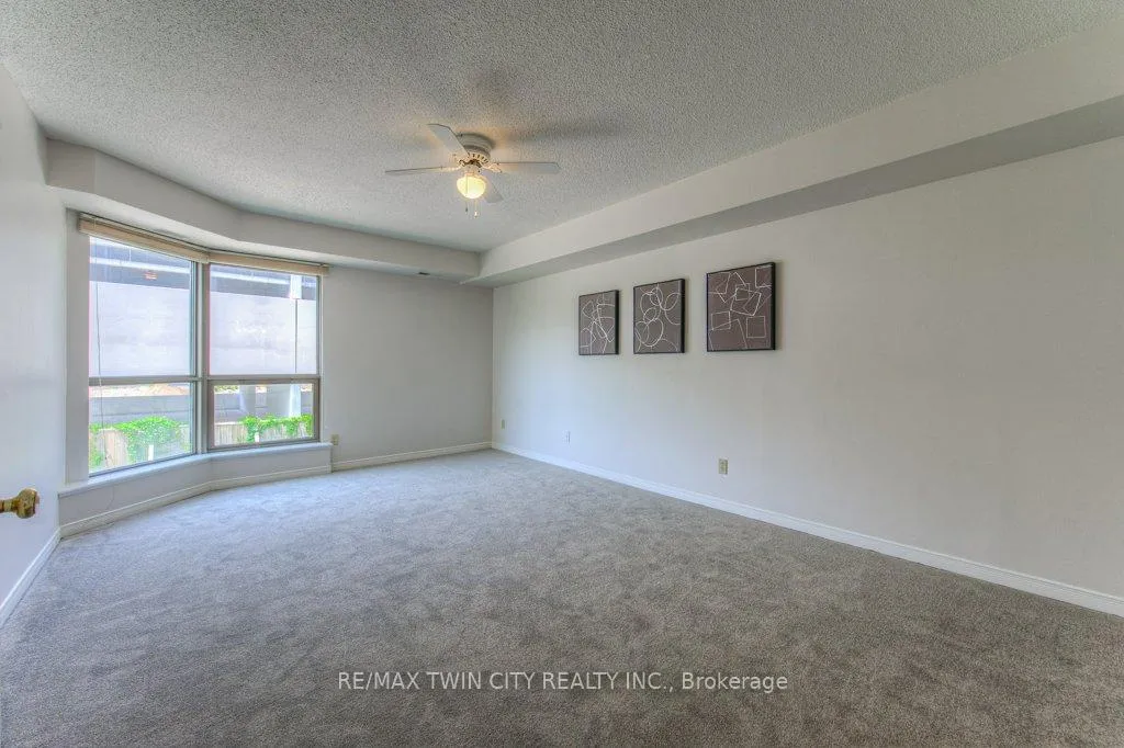 Photo 15 of Unit 202, 3267 King Street E, Kitchener — HOMEH