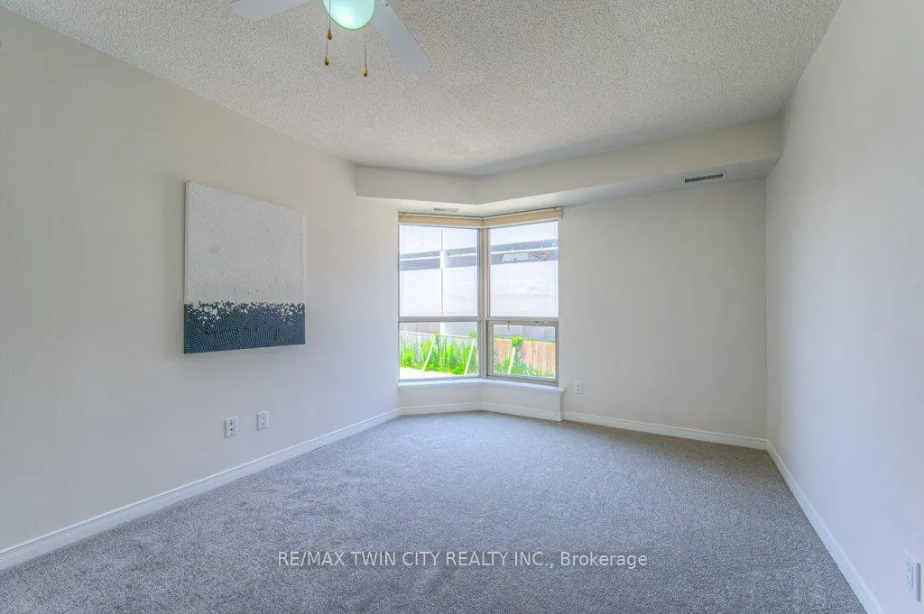 Photo 19 of Unit 202, 3267 King Street E, Kitchener — HOMEH