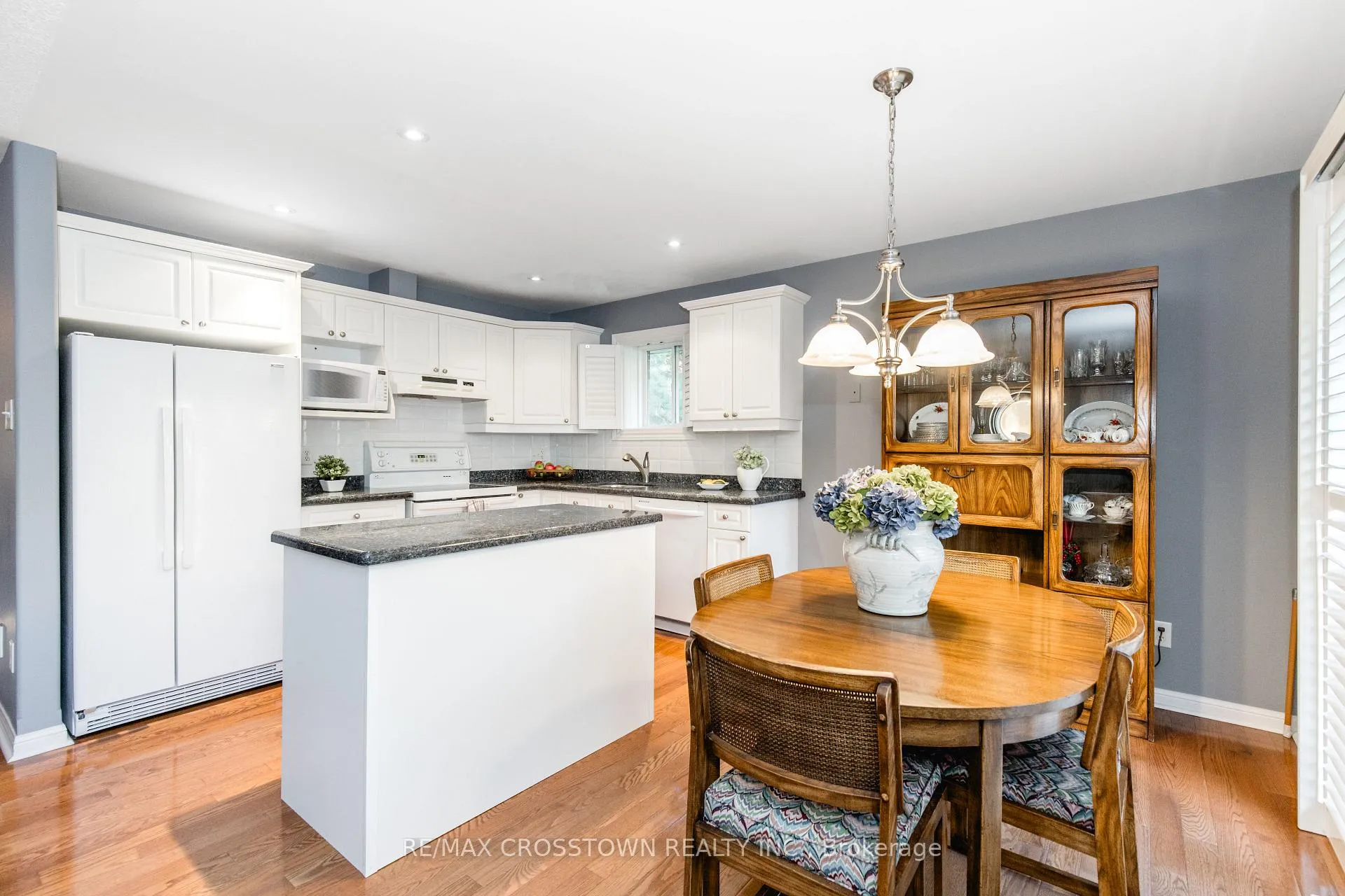 Photo 14 of Unit 16, 358 Little Avenue, Barrie, Painswick North — HOMEH